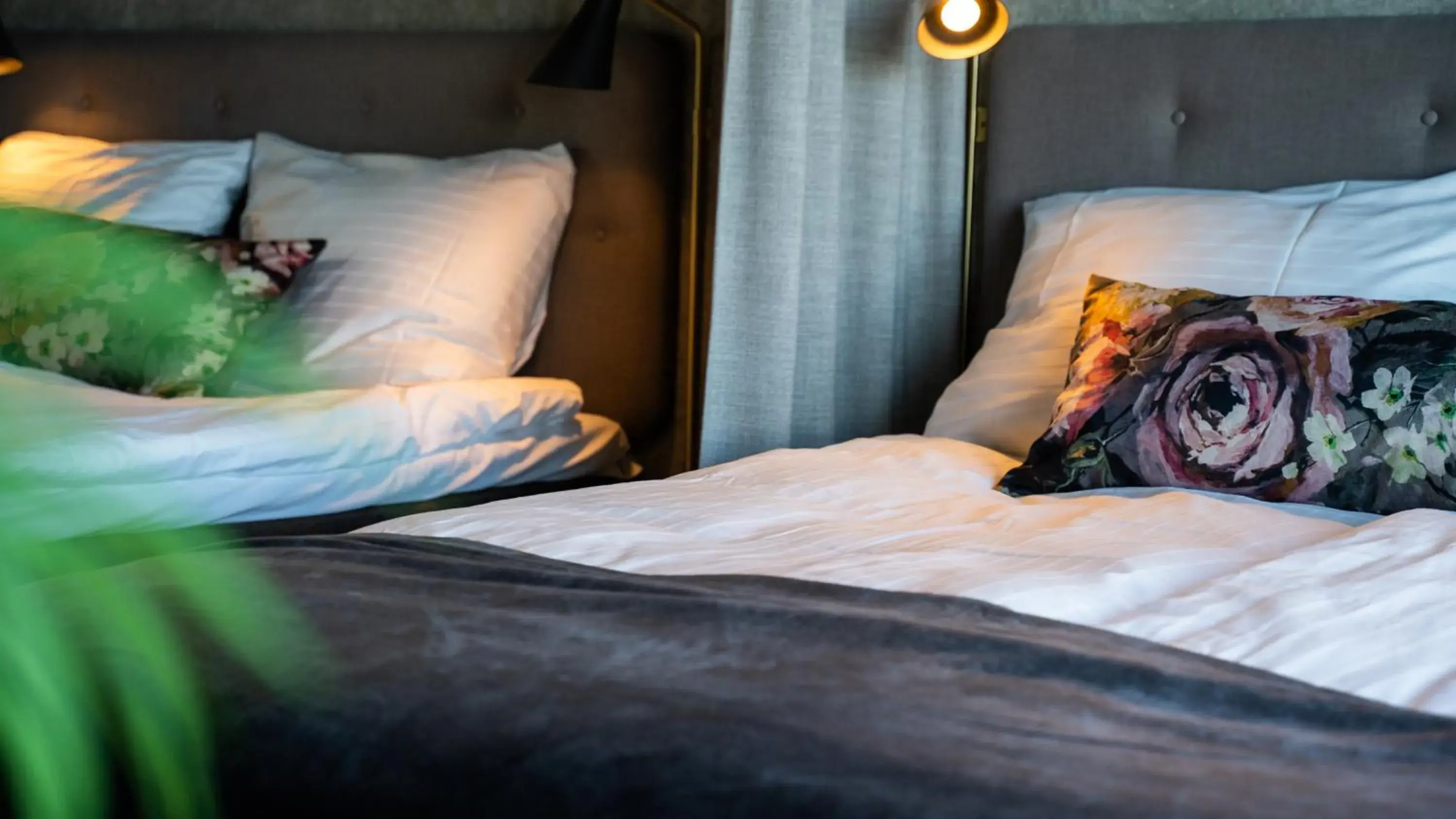 View (from property/room), Bed in Hotell Södra Berget View (from property/room), Bed in Hotell Södra Berget