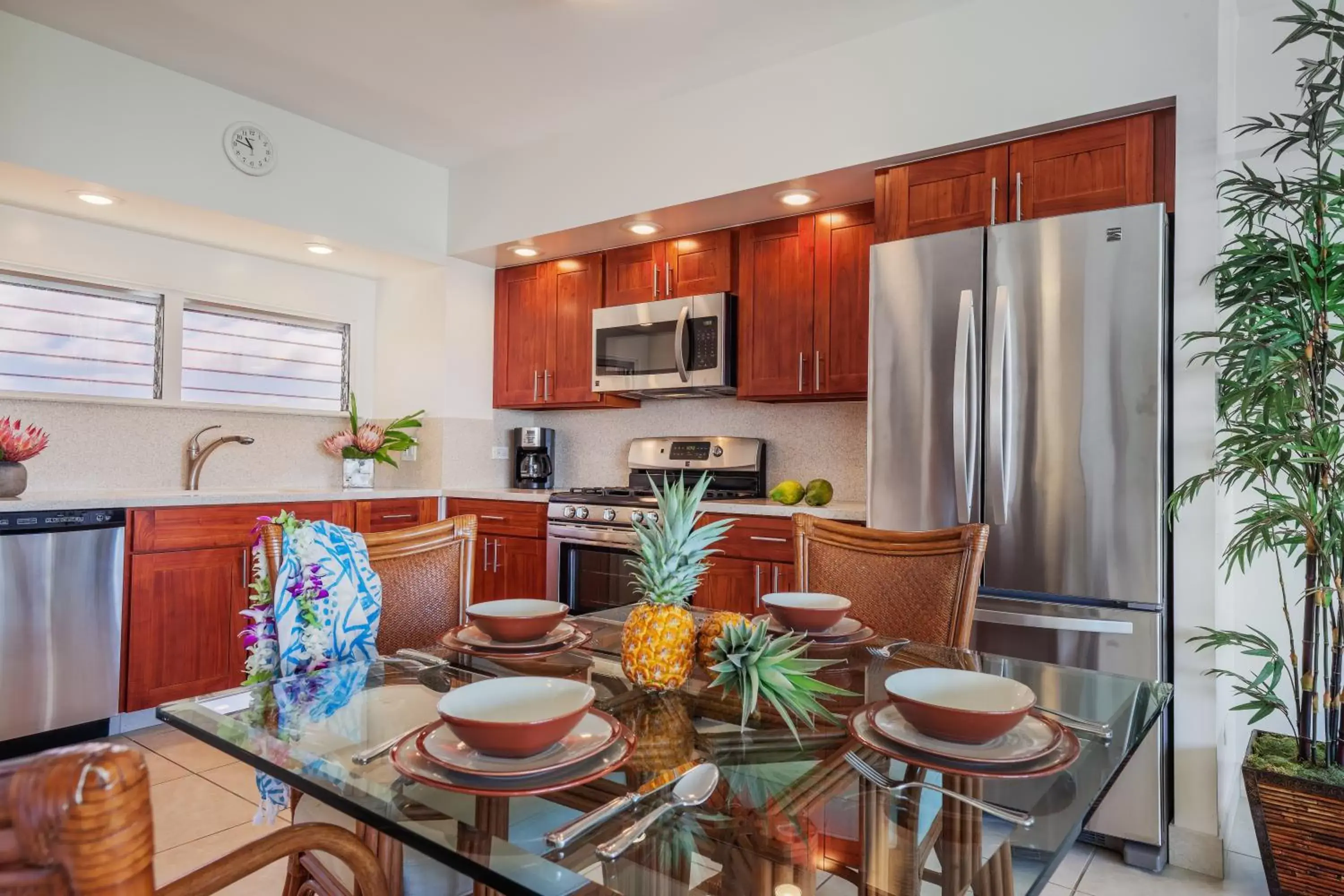 Dining Area in Castle Waikiki Shore Beachfront Condominiums