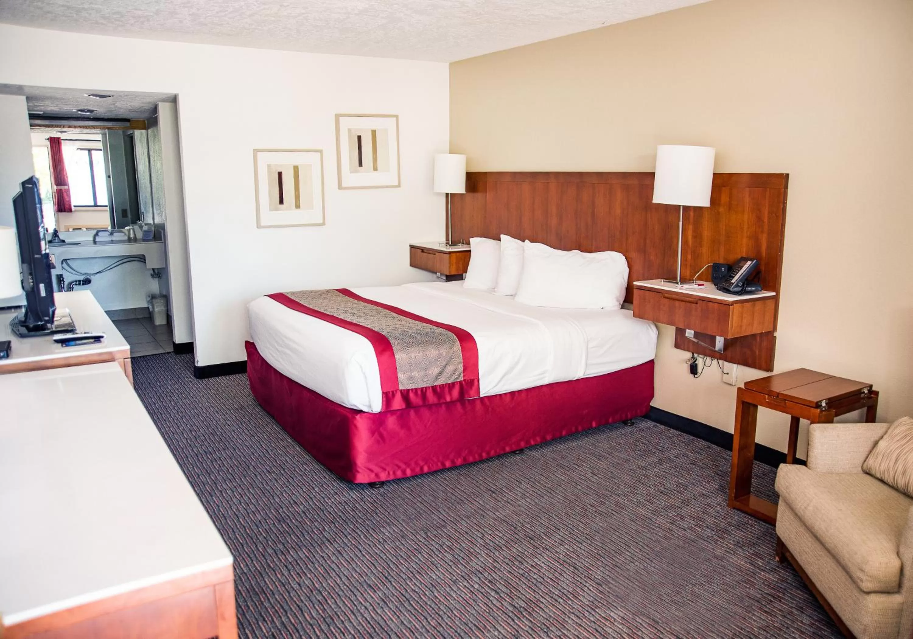 Bed in Ramada by Wyndham Cedar City