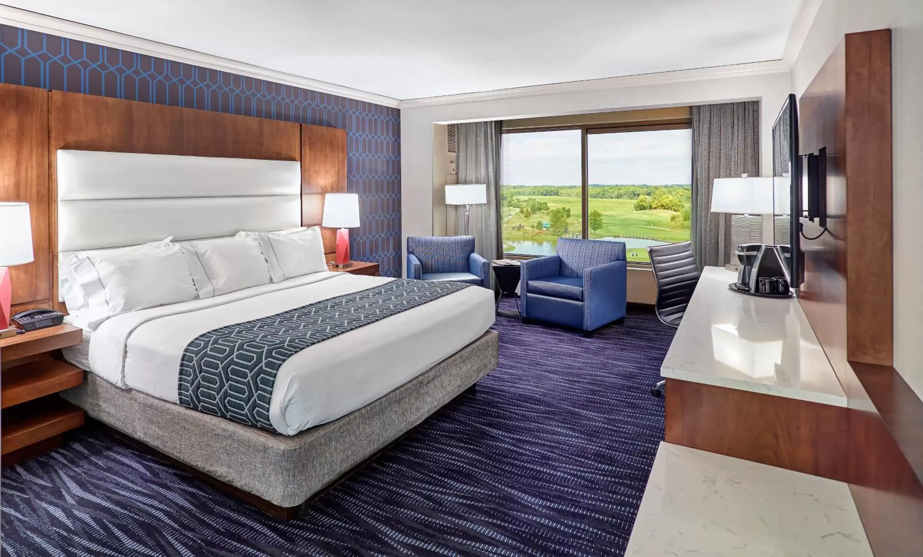 Bedroom in Mystic Lake Casino Hotel