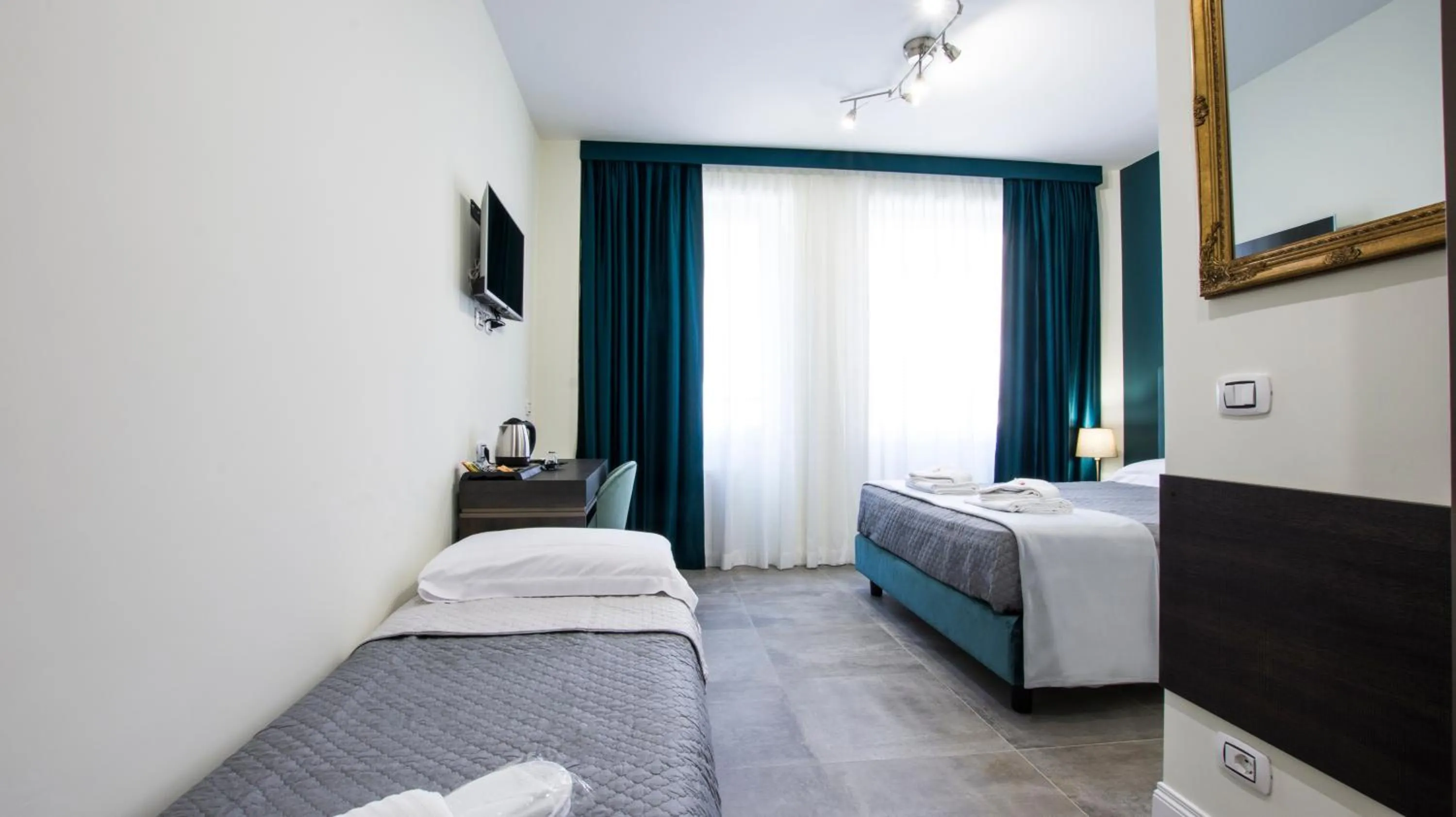 Bedroom, Bed in Regolo Rooms Vaticano