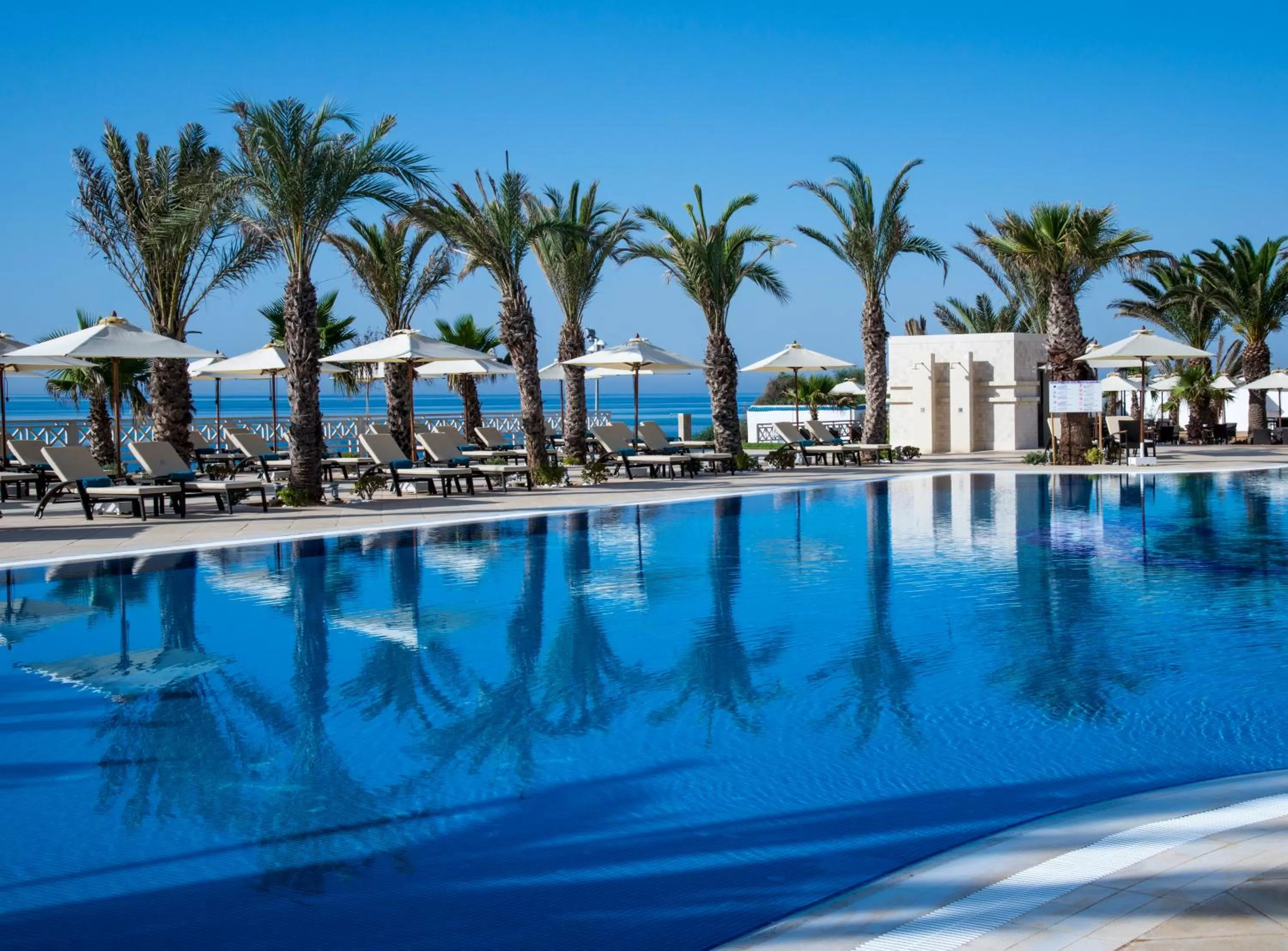 Swimming pool in Radisson Blu Resort & Thalasso Hammamet