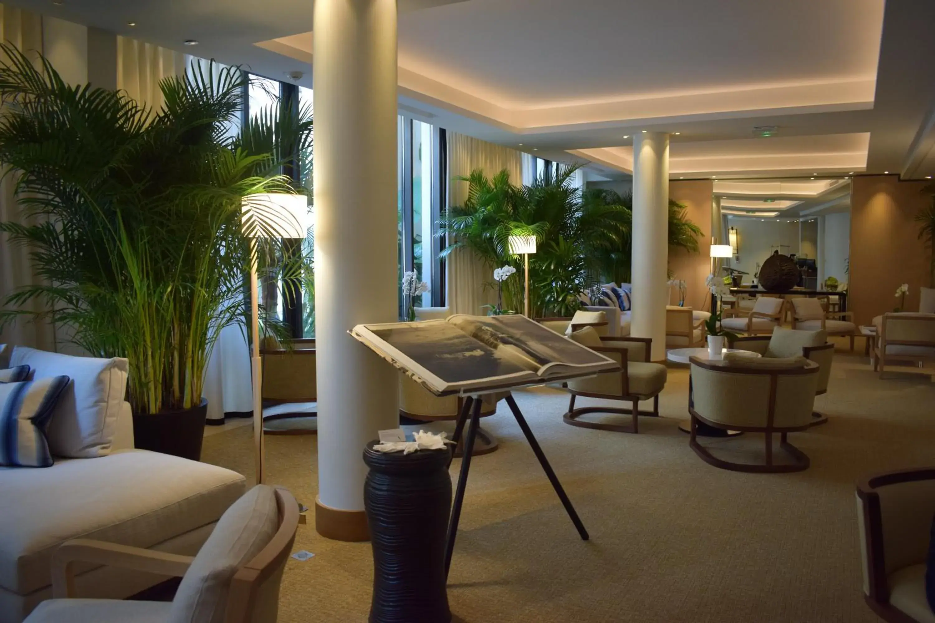 Lobby or reception in Five Seas Hotel Cannes, a Member of Design Hotels