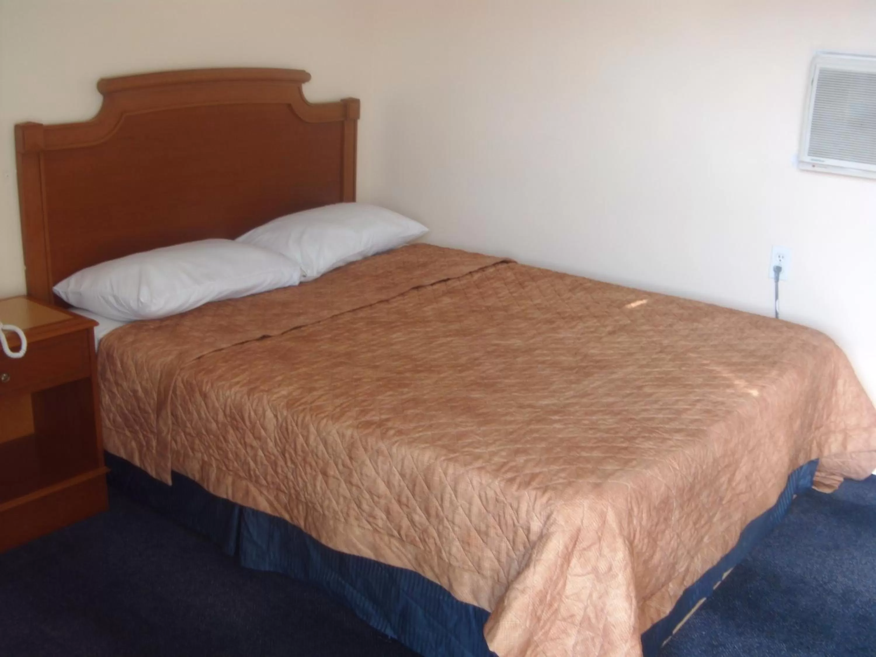 Bedroom, Bed in Star Inn by Elevate Rooms