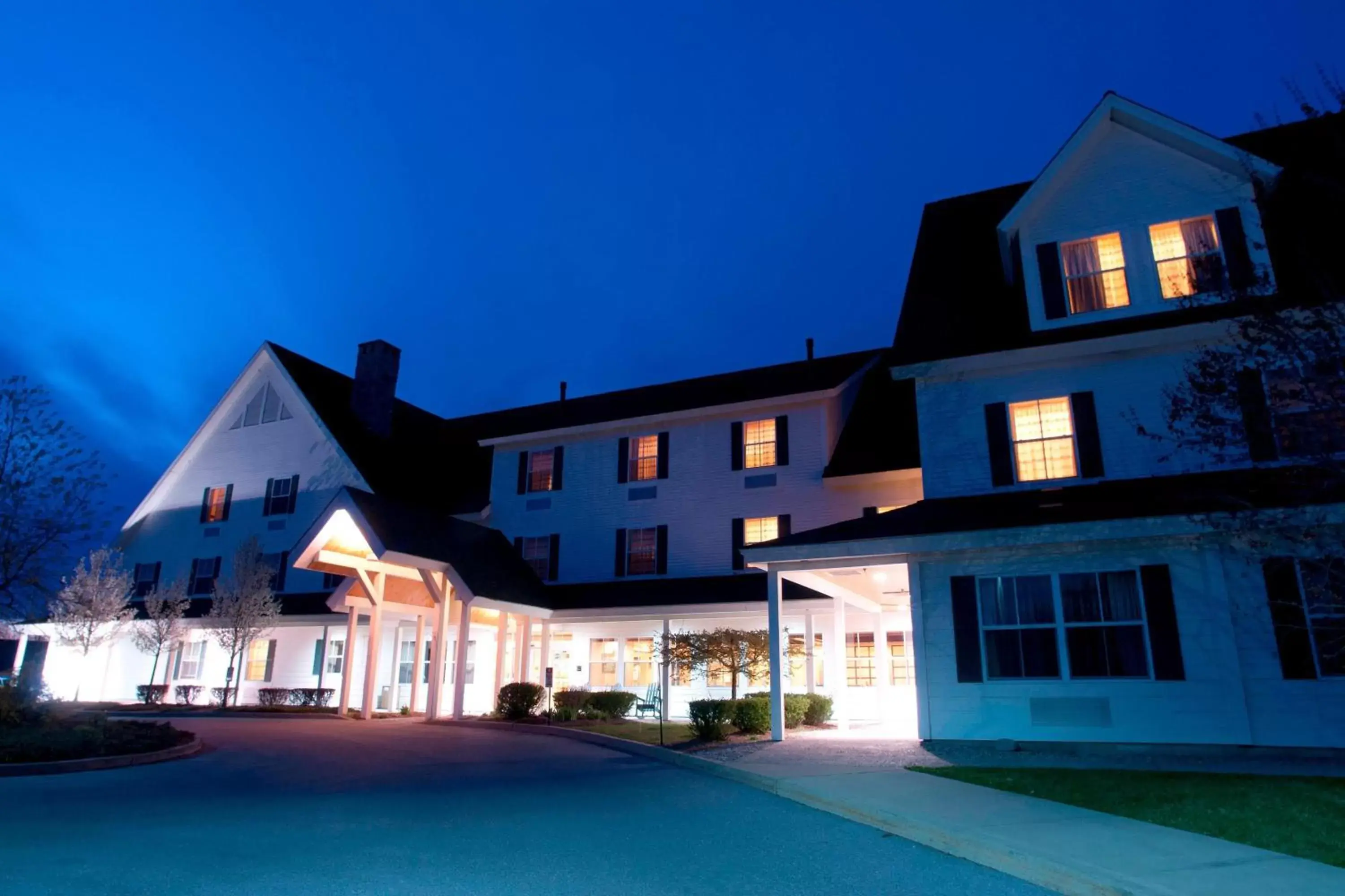 Property Building in Courtyard Middlebury