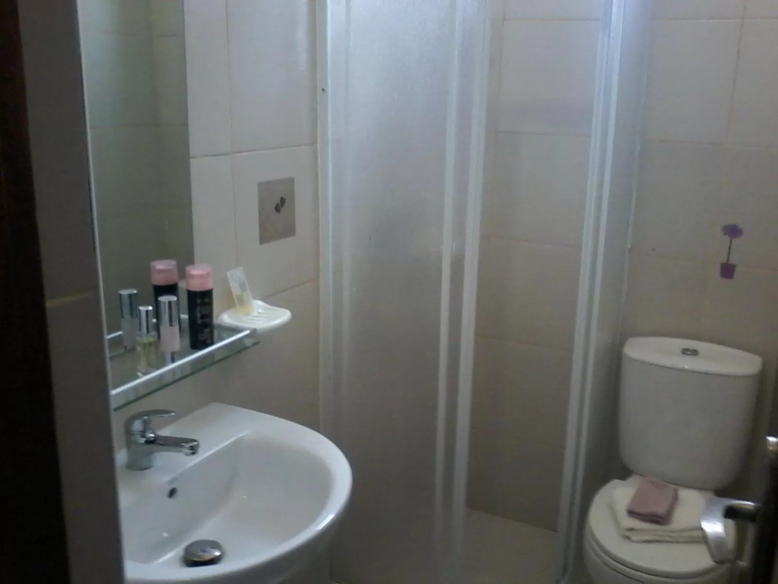 Bathroom in Atlantic Maio Hotel