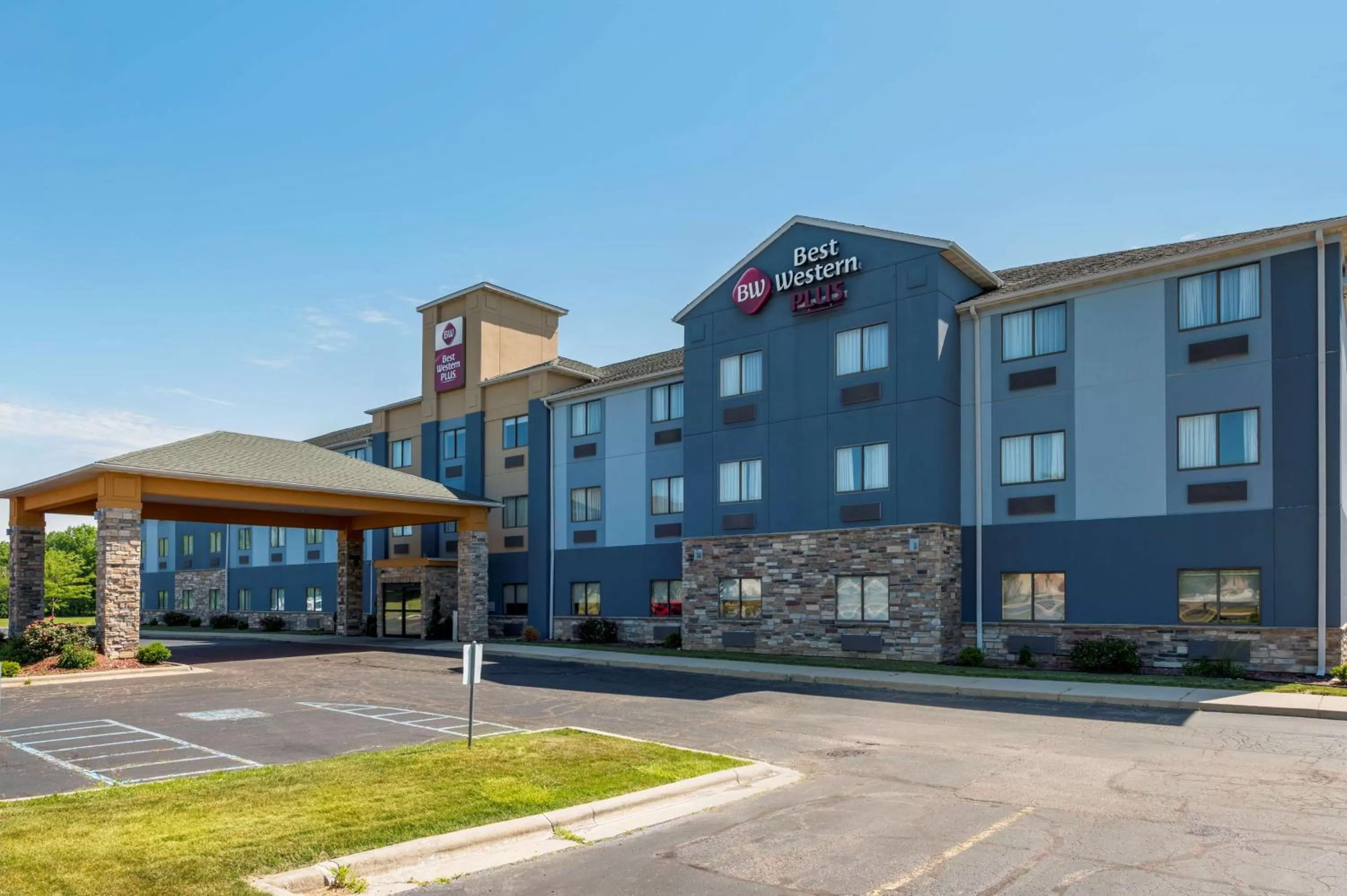 Property building in Best Western Plus Warsaw