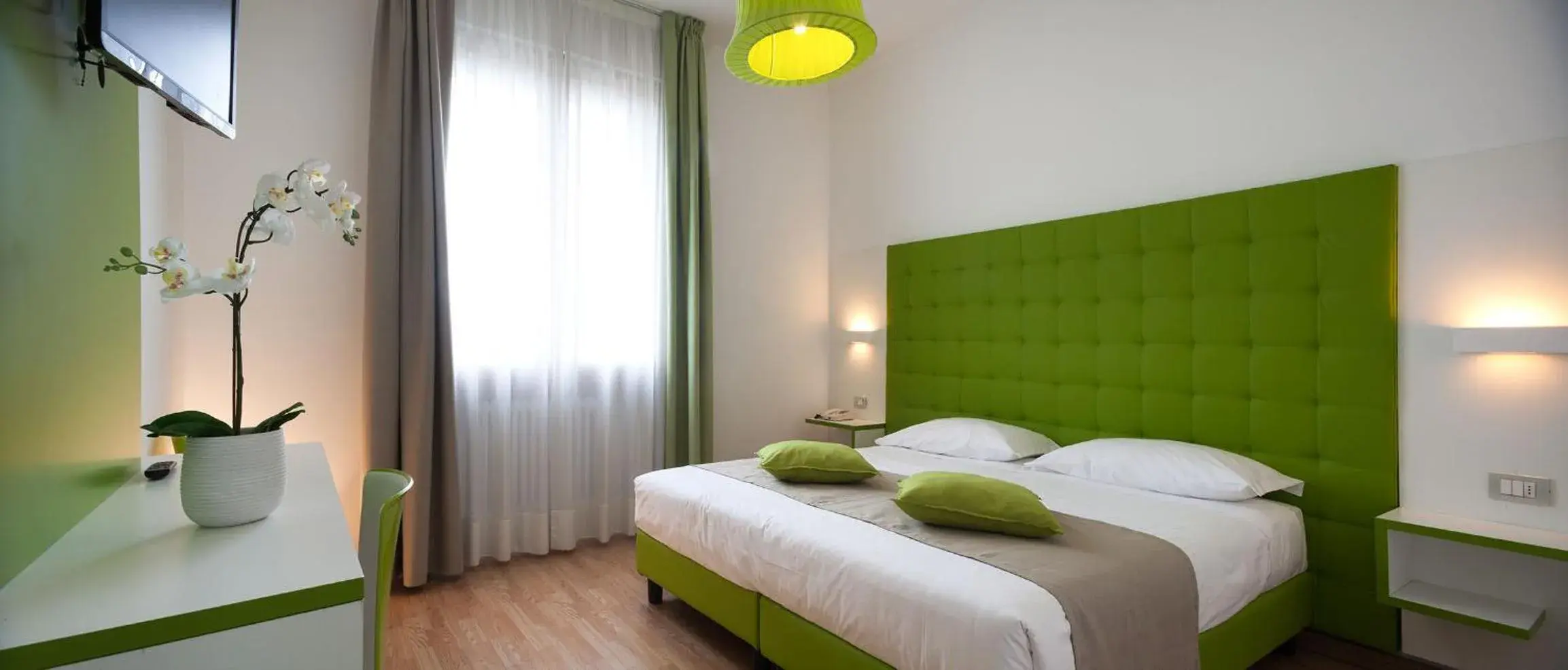 Bed in Hotel Milano Palmanova
