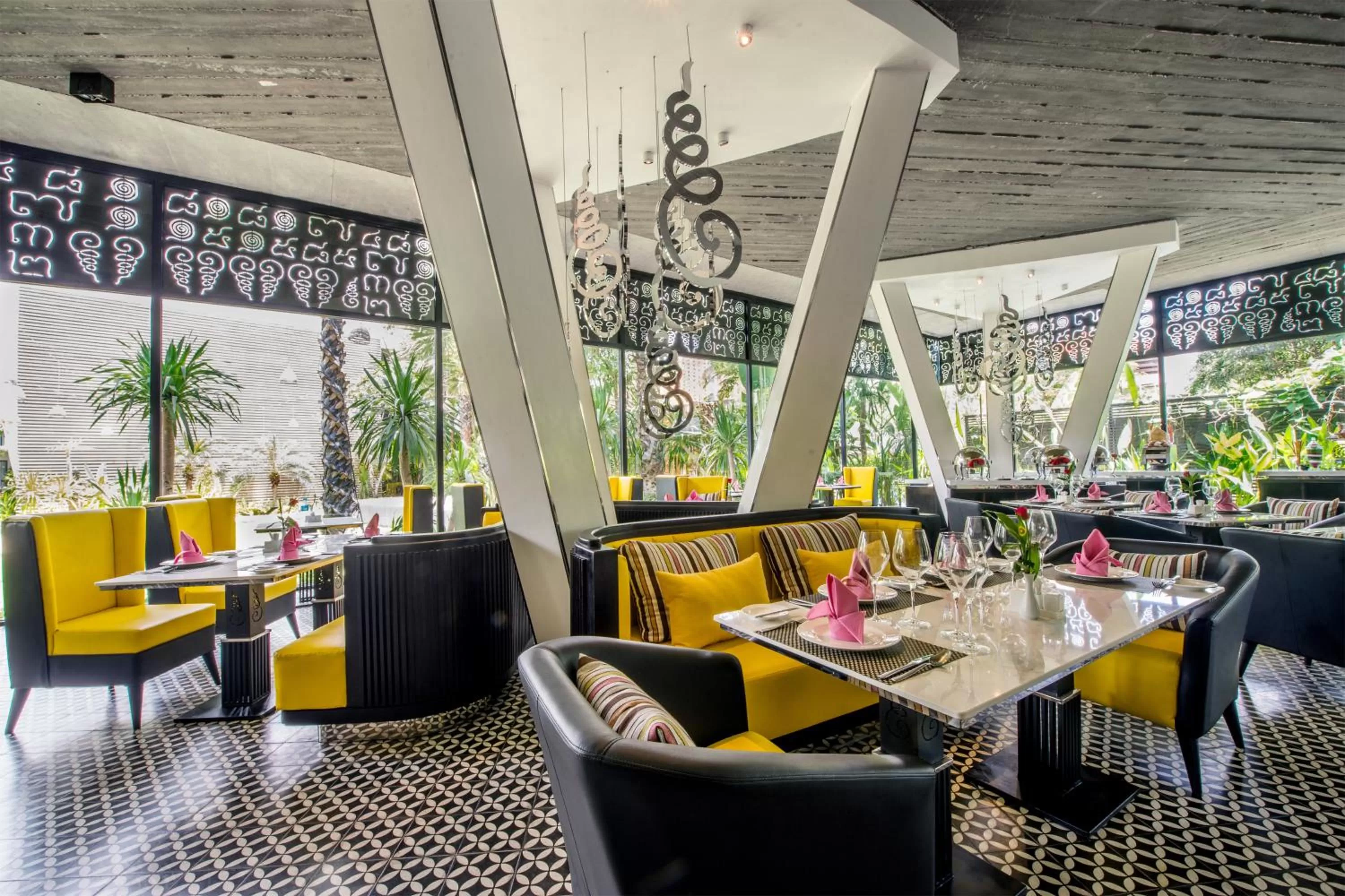 Restaurant/places to eat in Metta Residence & Spa