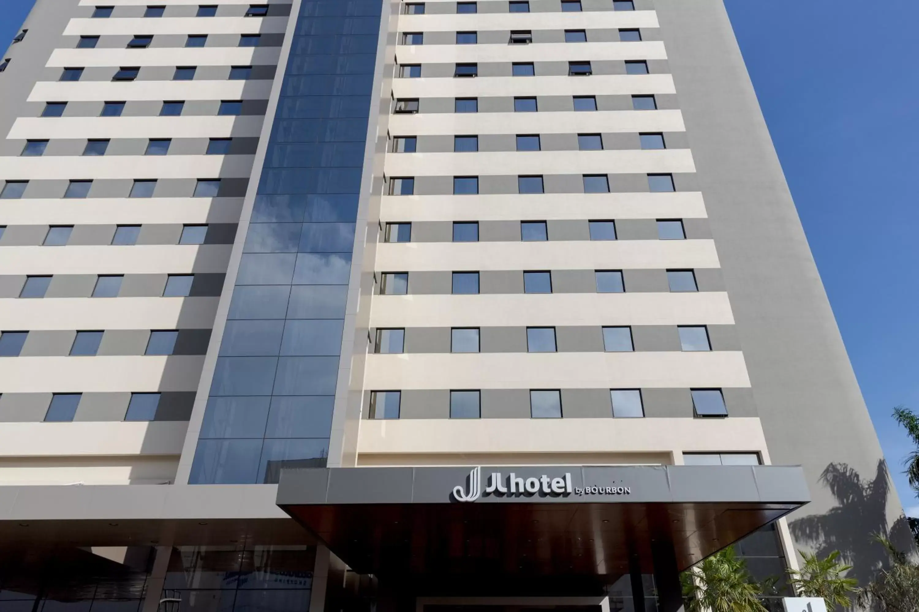 Property building in JL Hotel by Bourbon Property building in JL Hotel by Bourbon