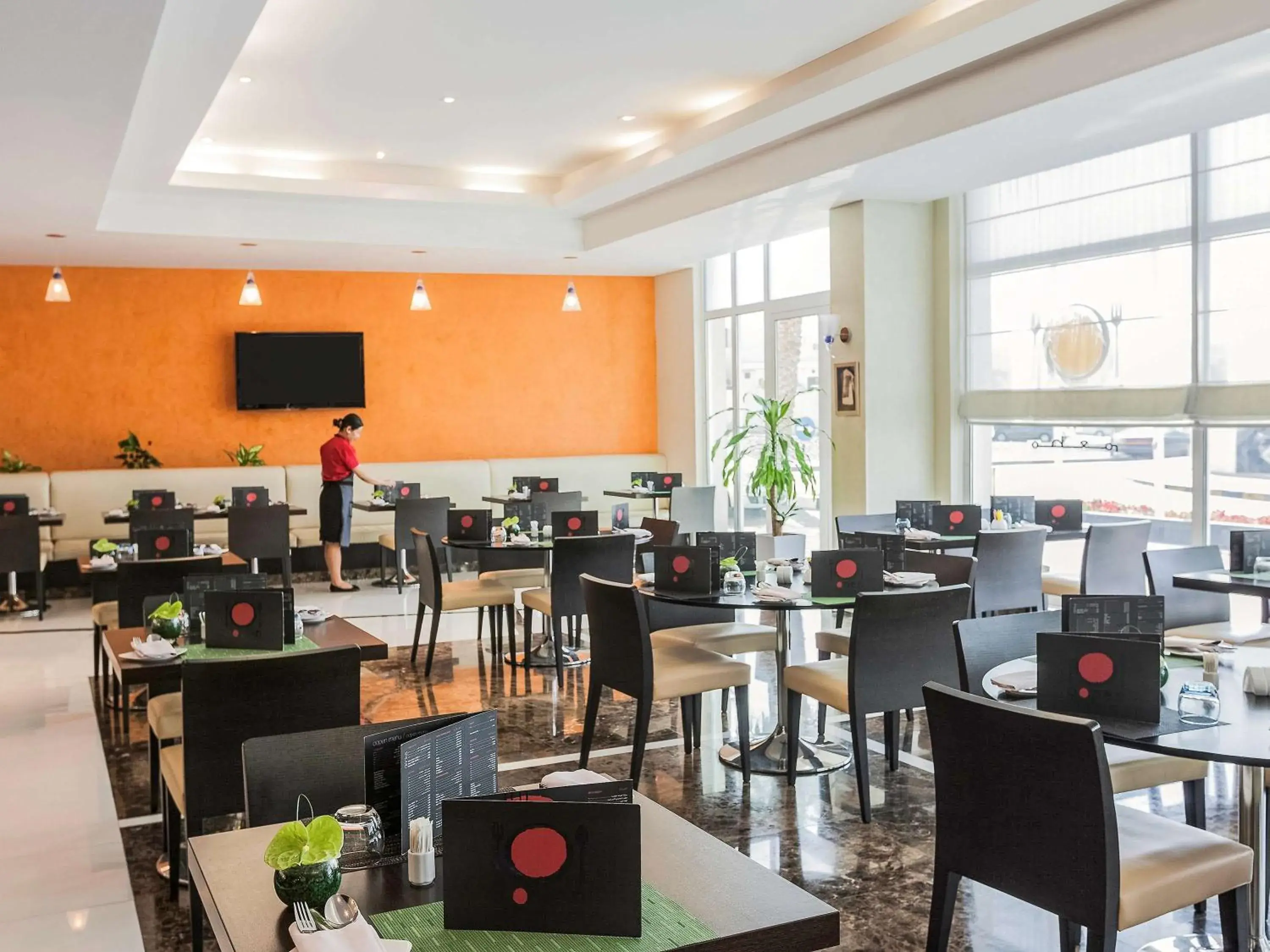 Restaurant/Places to Eat in ibis Muscat