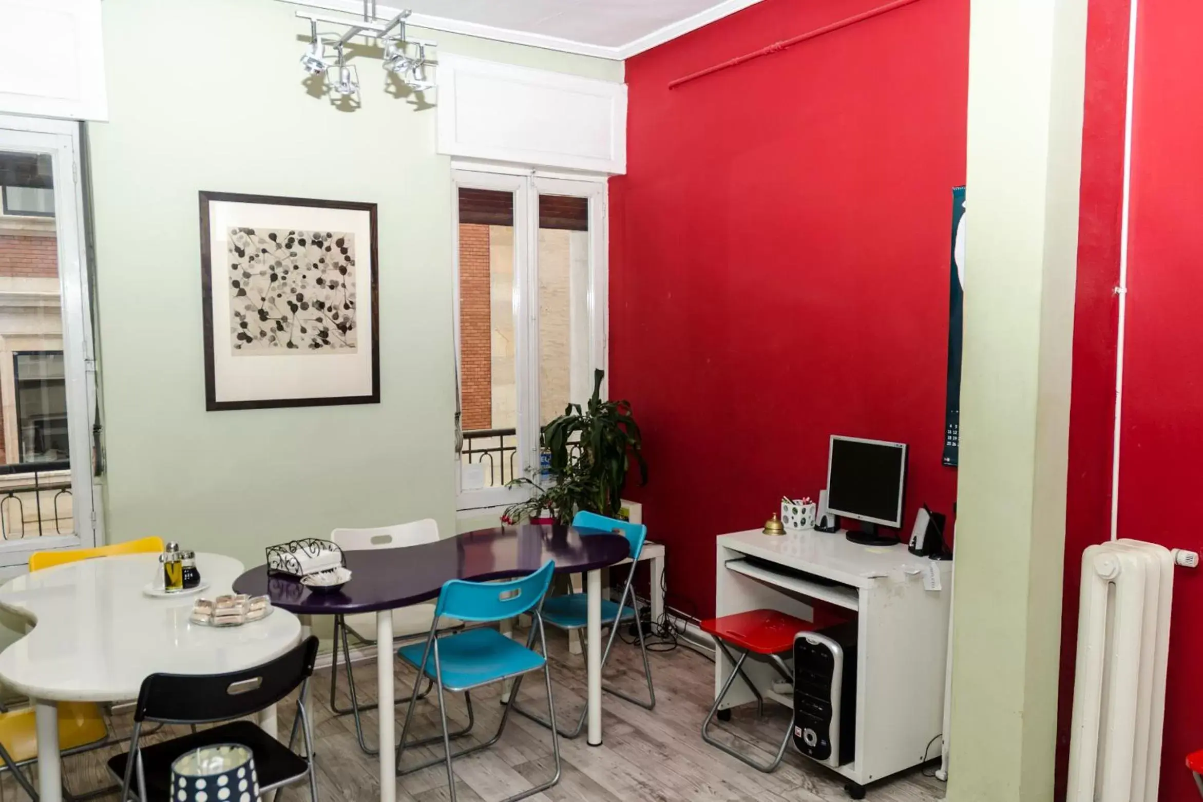 Dining area in Pensión Blanca B&B