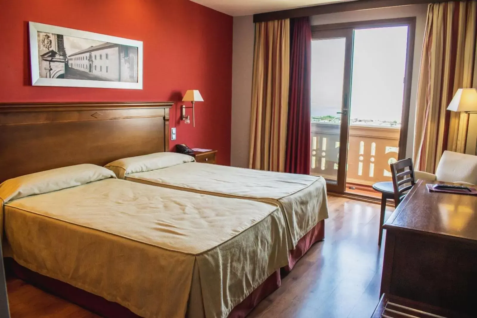 Twin Room with Balcony in Hotel Campos de Baeza