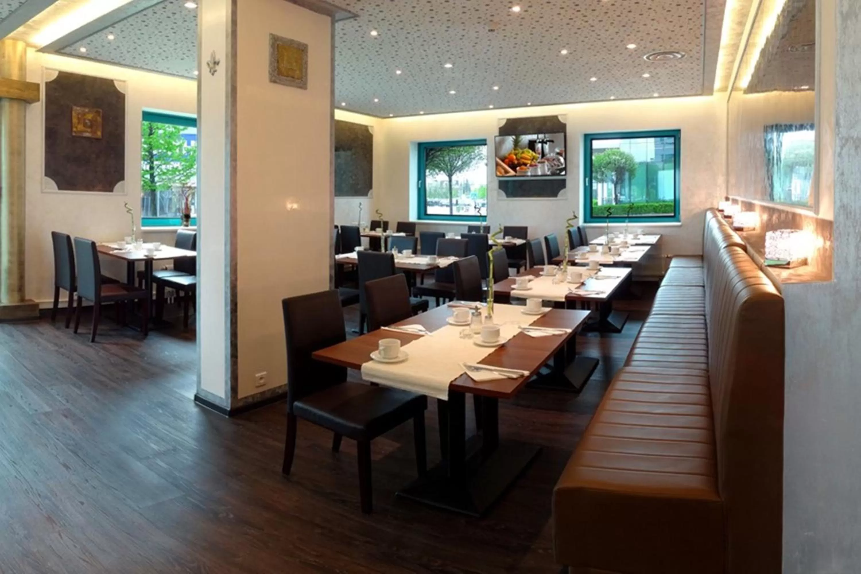 Breakfast in Amedia Express Prague, Trademark Collection by Wyndham