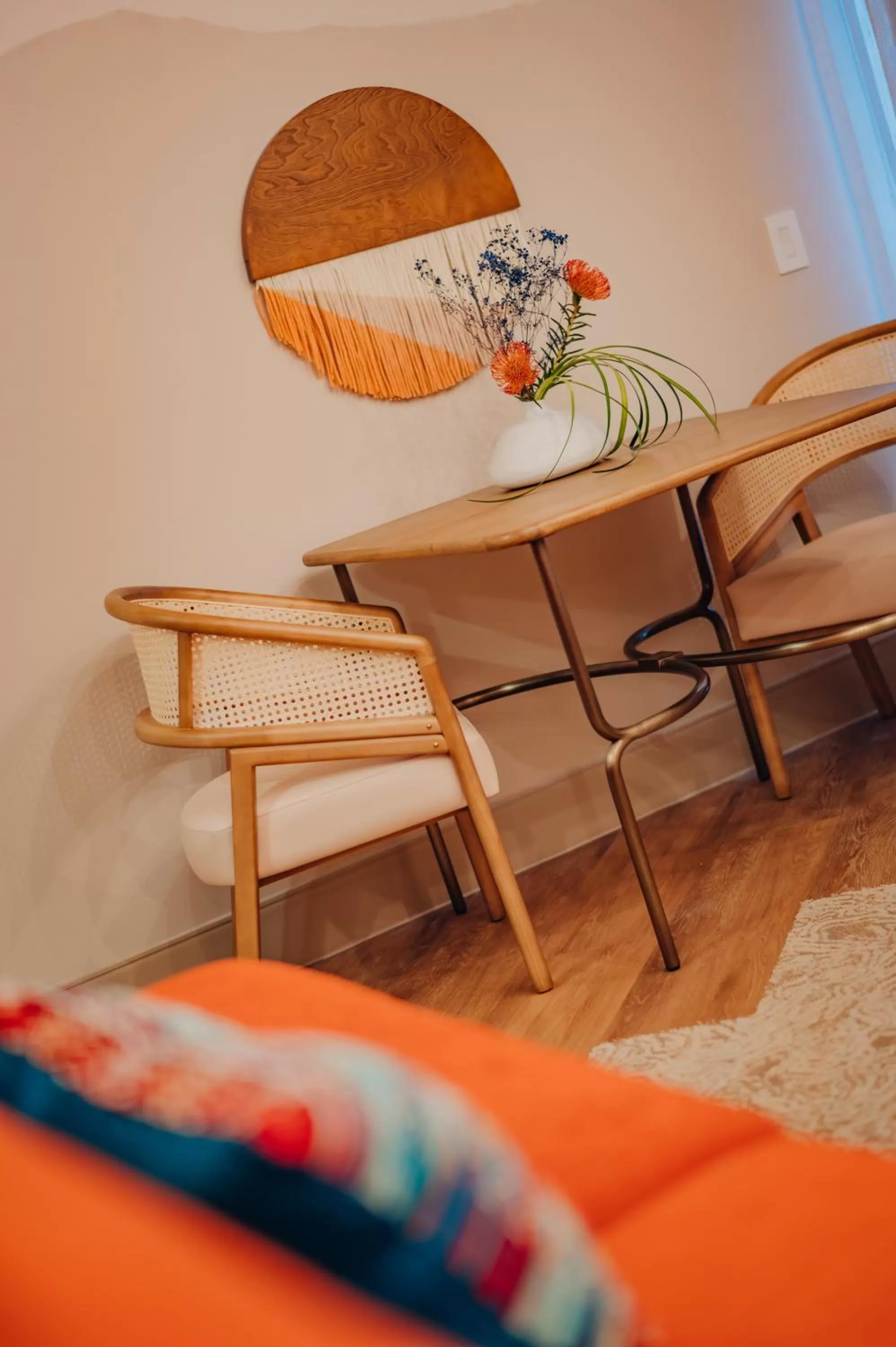 Dining area, Bed in Renaissance Wind Creek Aruba Resort