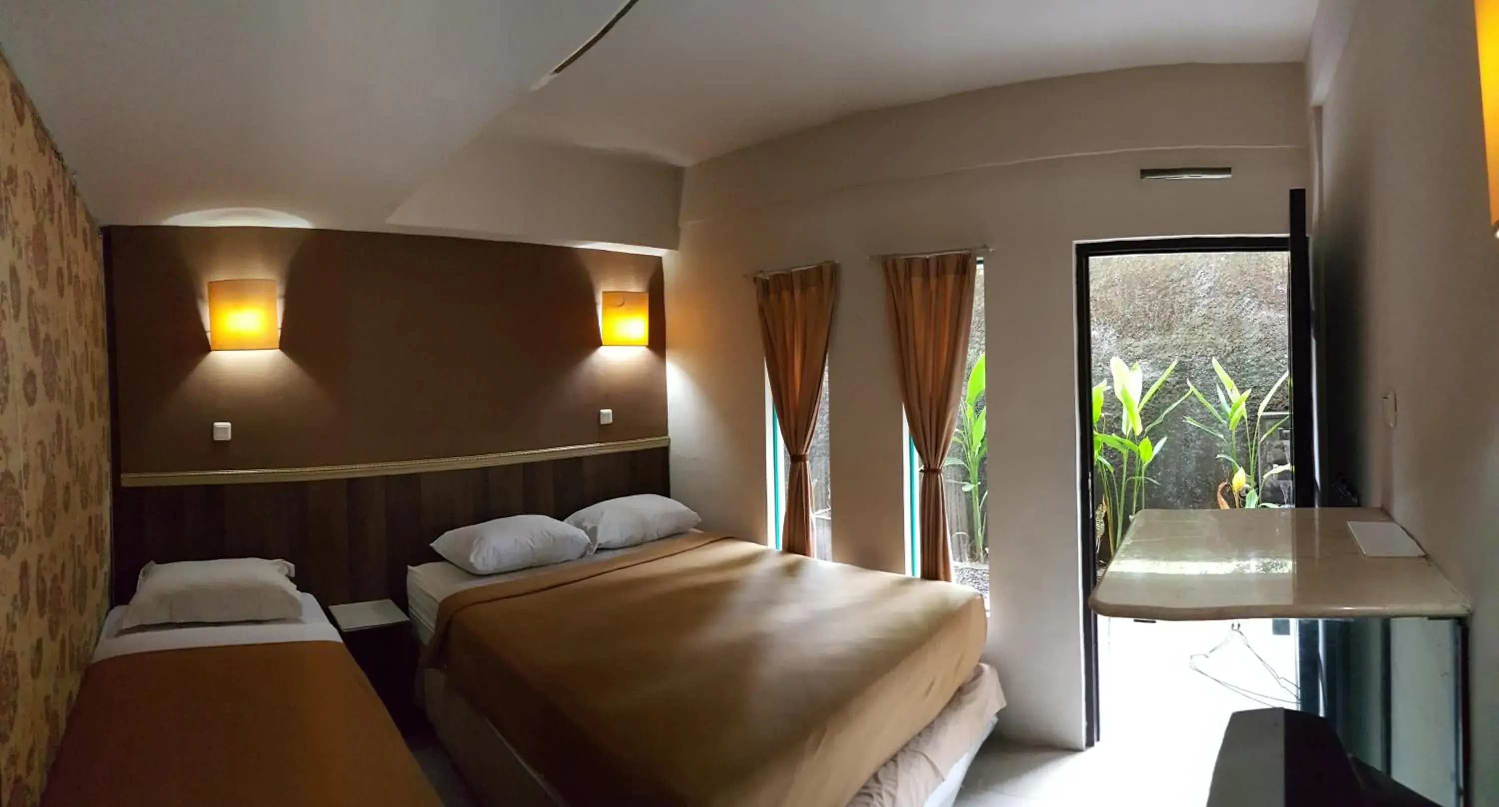 Superior Triple Room in Sanur Agung Hotel