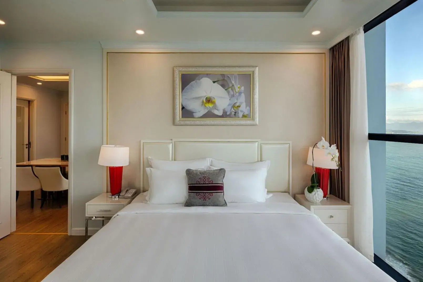 Bed in Vinpearl Beachfront Nha Trang