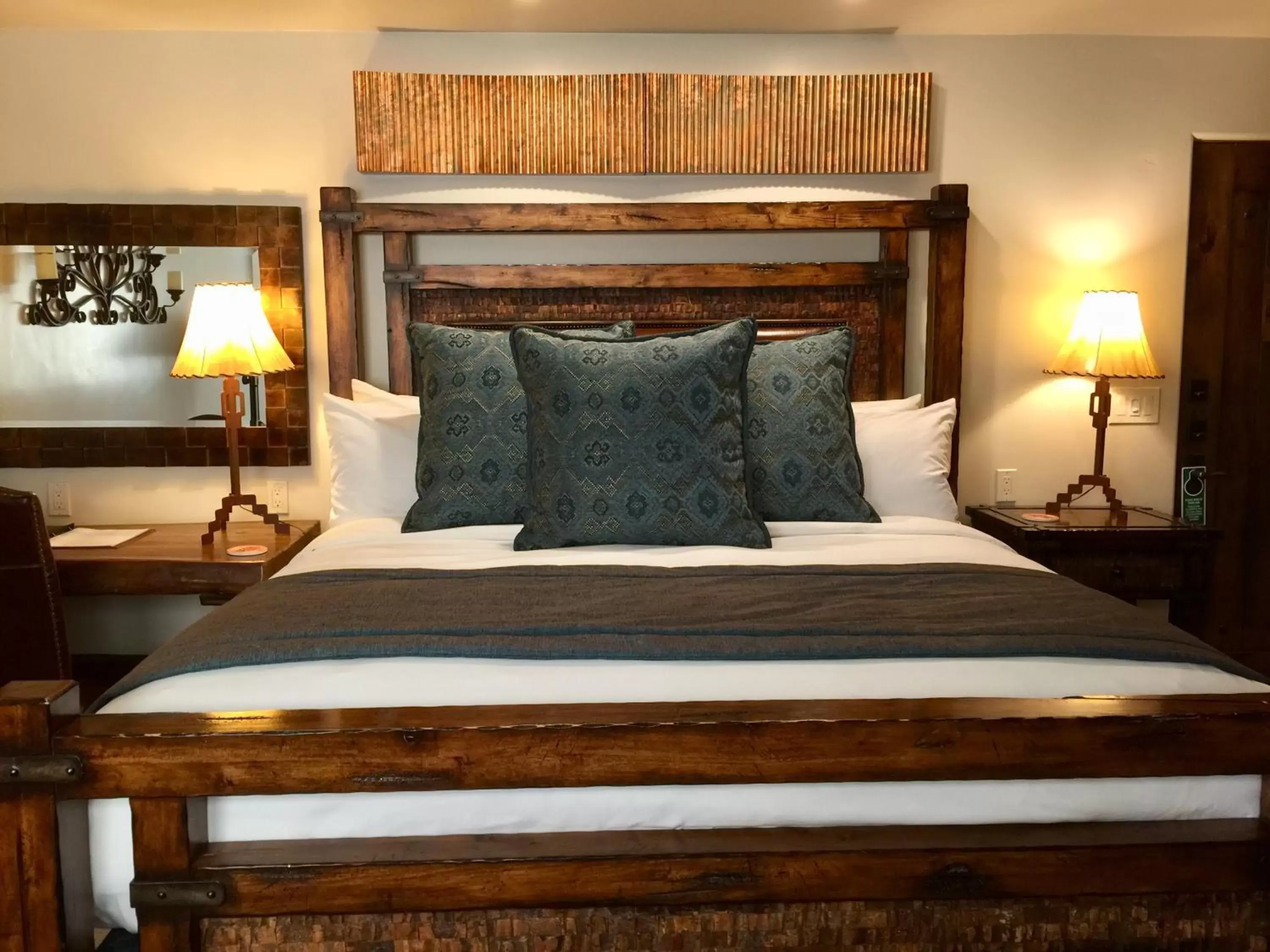 Bed in Casa Sedona Inn