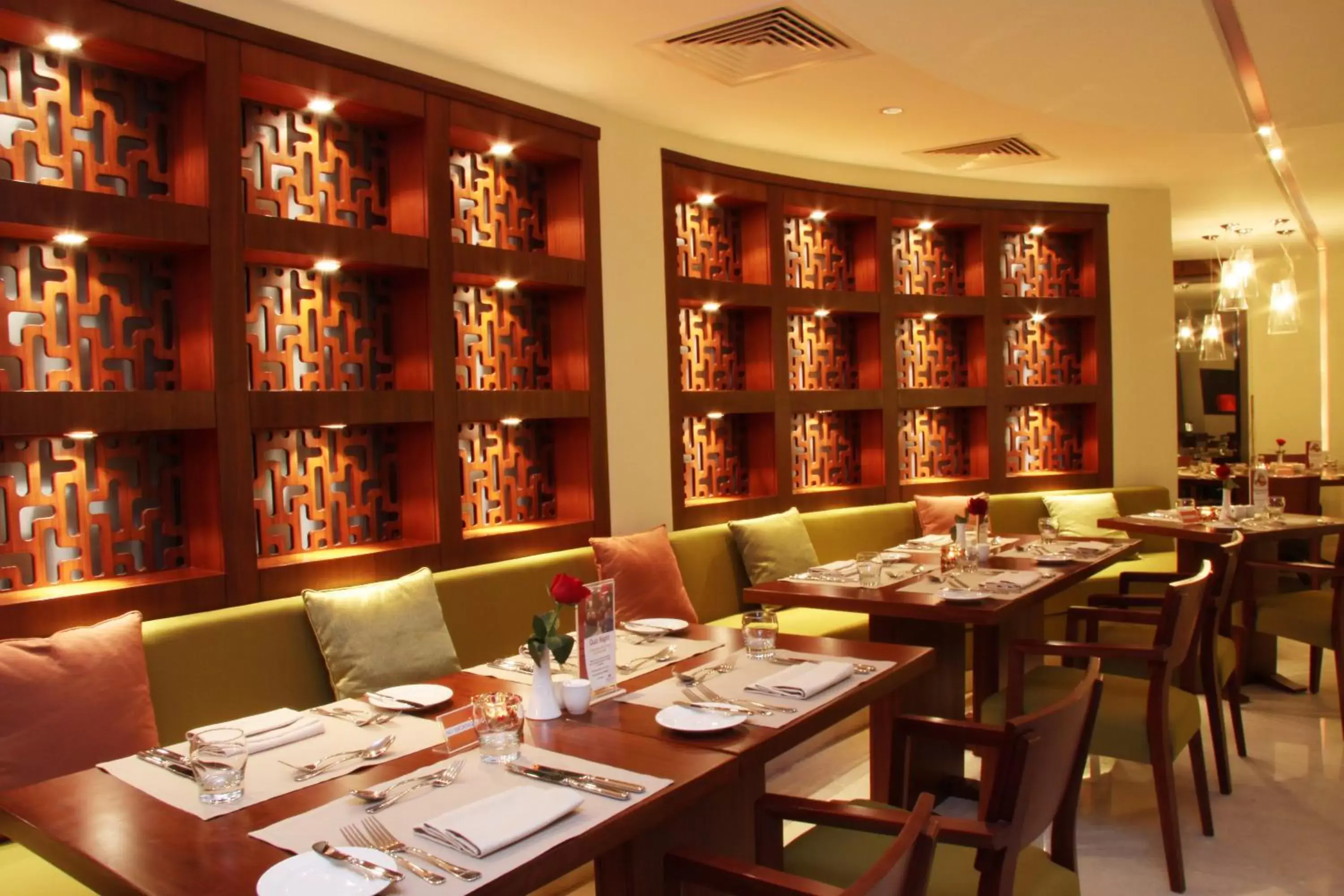 Restaurant/Places to Eat in Crowne Plaza Sohar, an IHG Hotel