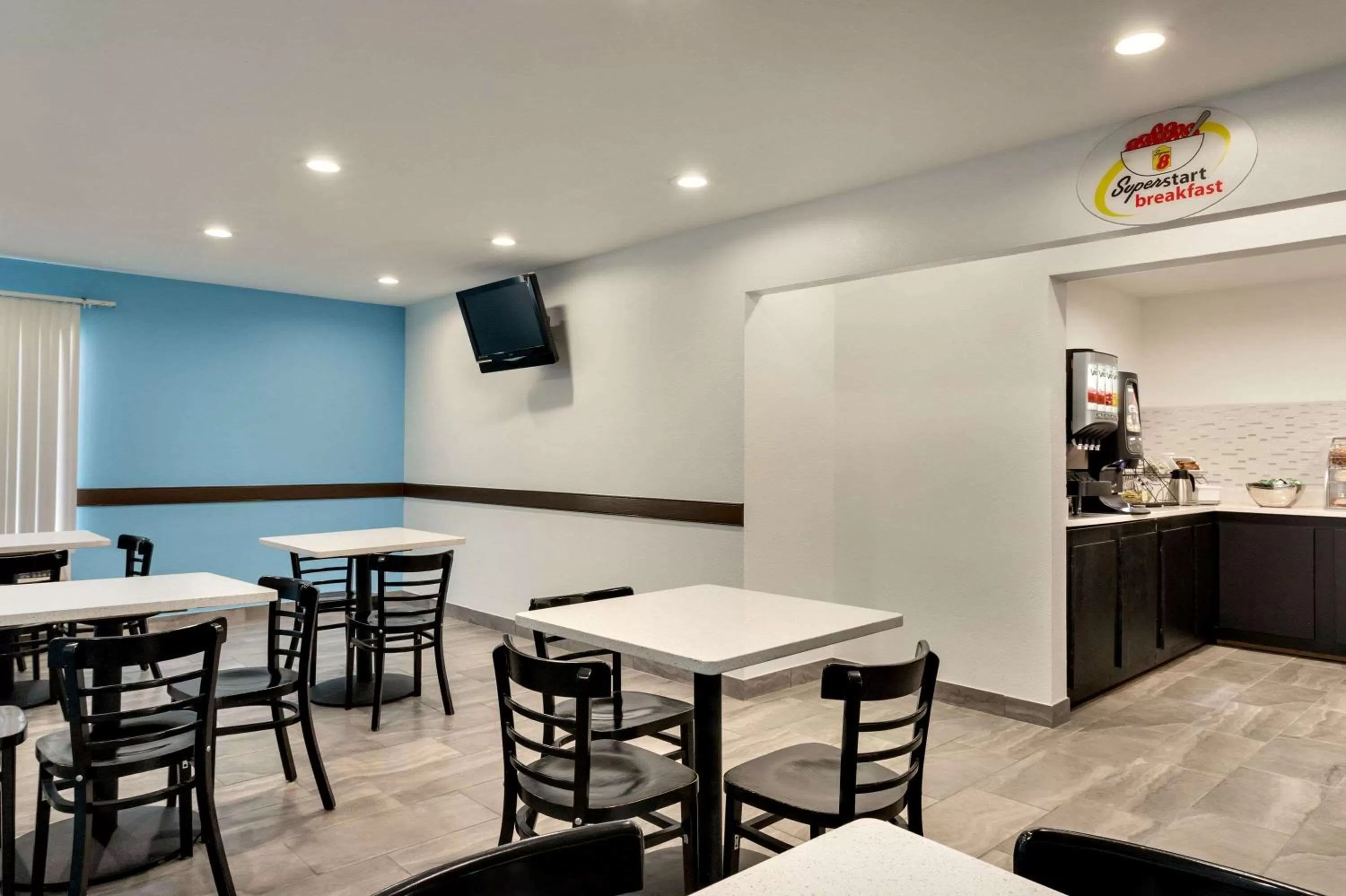 Restaurant/places to eat in Super 8 by Wyndham Olive Branch