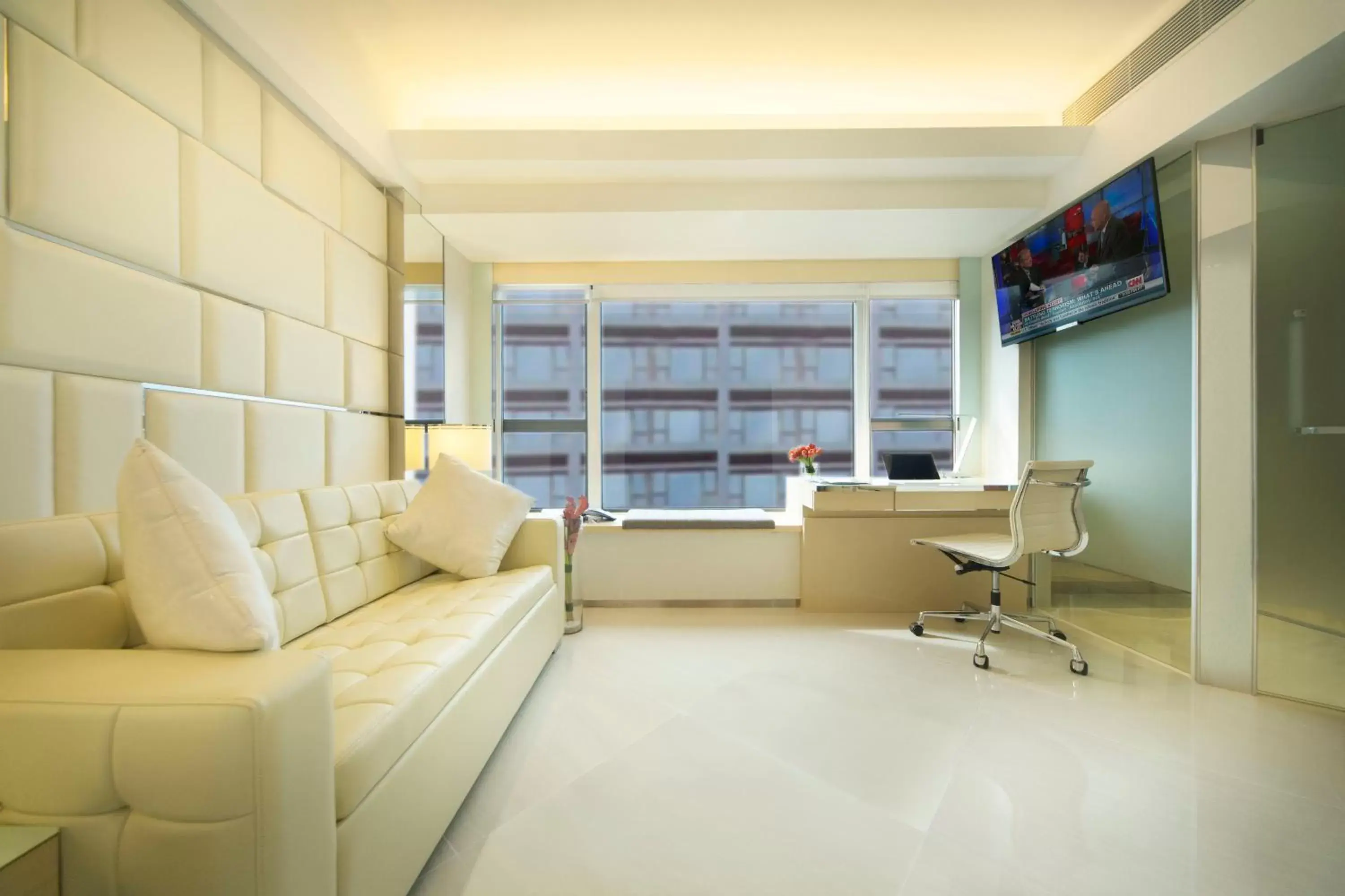 Living room, Seating Area in iclub Sheung Wan Hotel