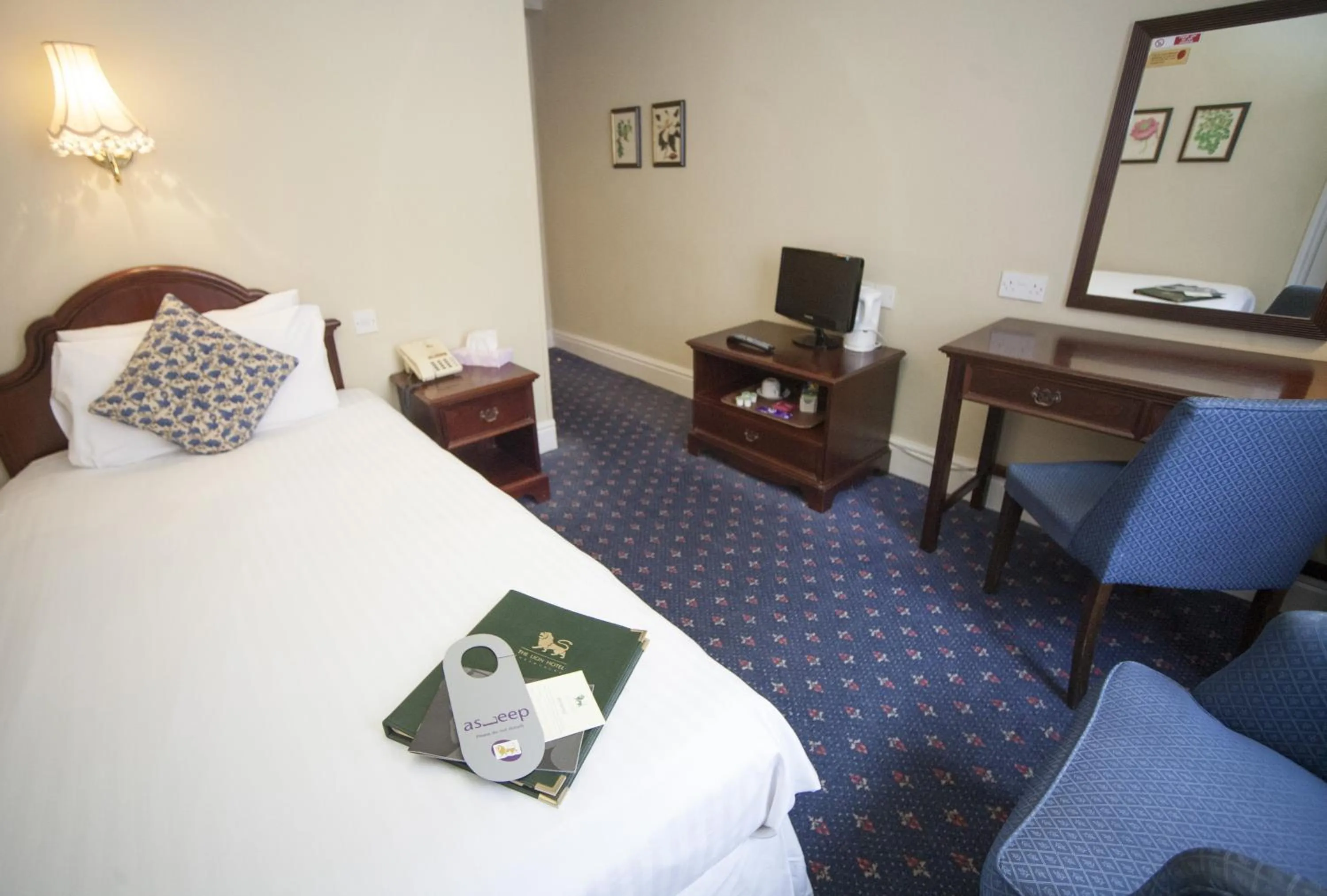 Bedroom, Bed in The Lion Hotel Shrewsbury