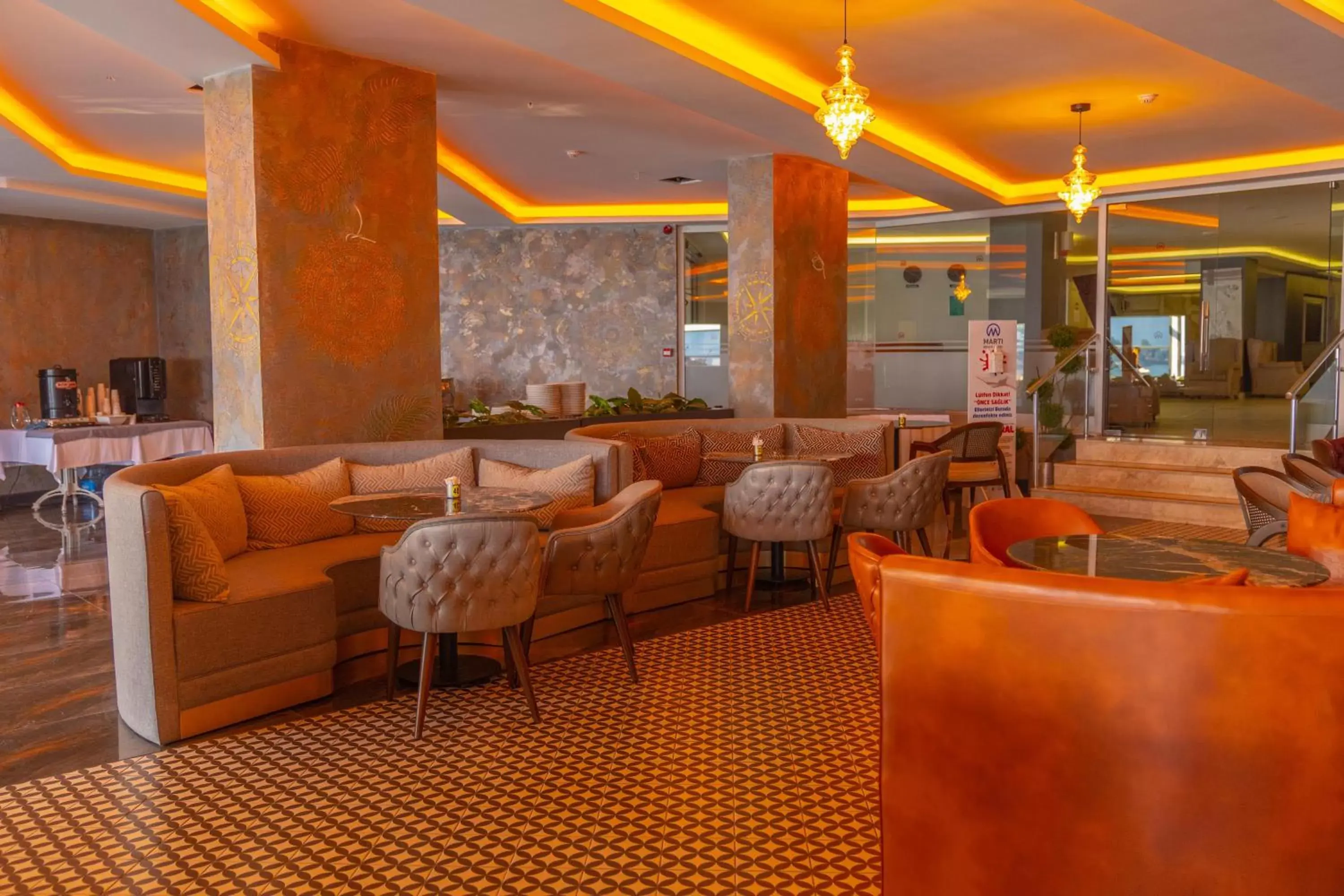 Lounge/Bar in Marti Beach Hotel