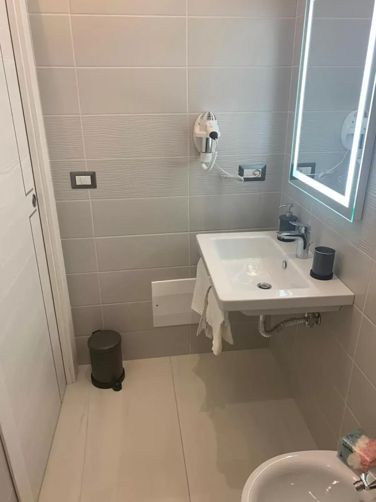 Bathroom in Vittoria room