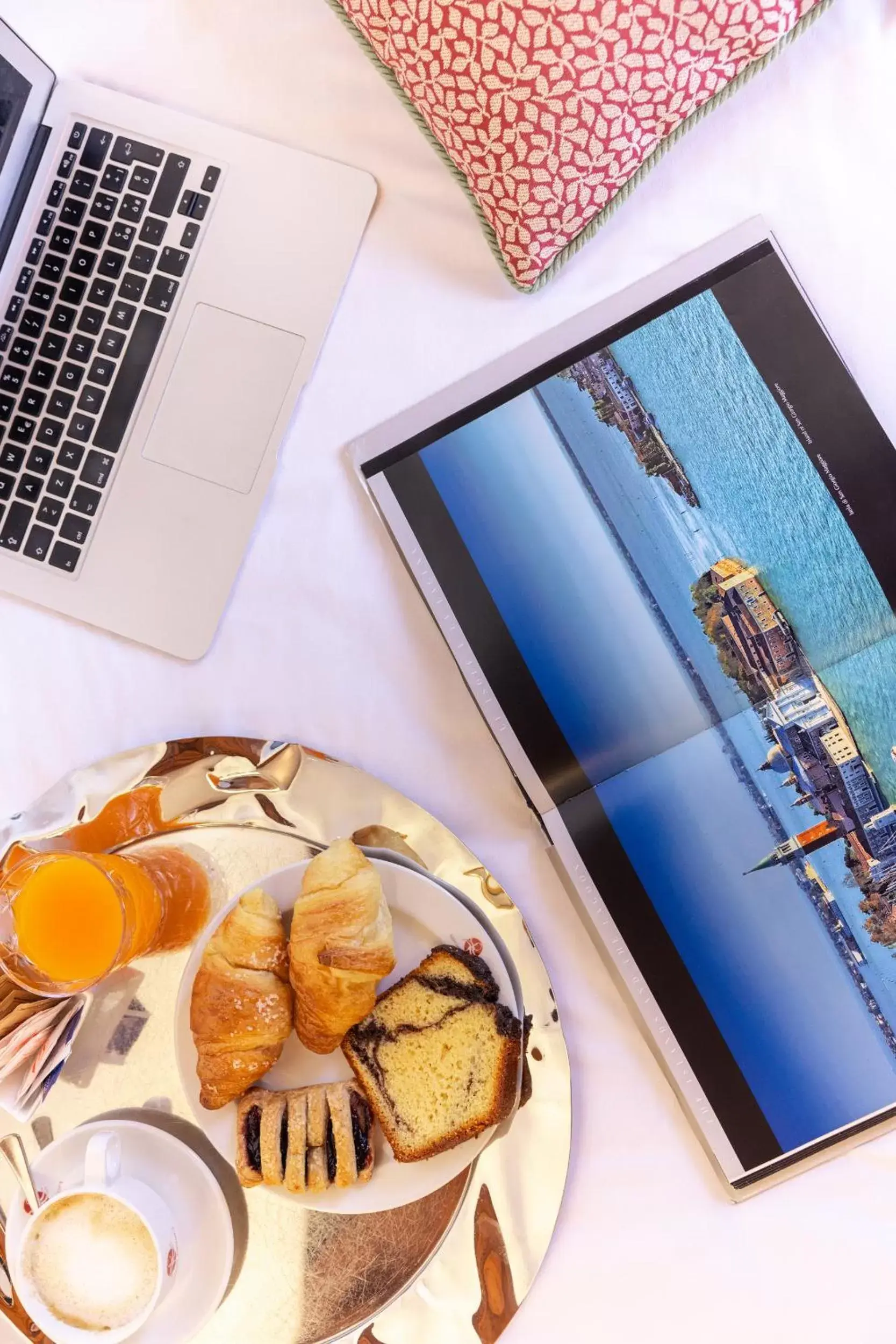 Food and drinks in Hotel Venice Resort Airport Food and drinks in Hotel Venice Resort Airport