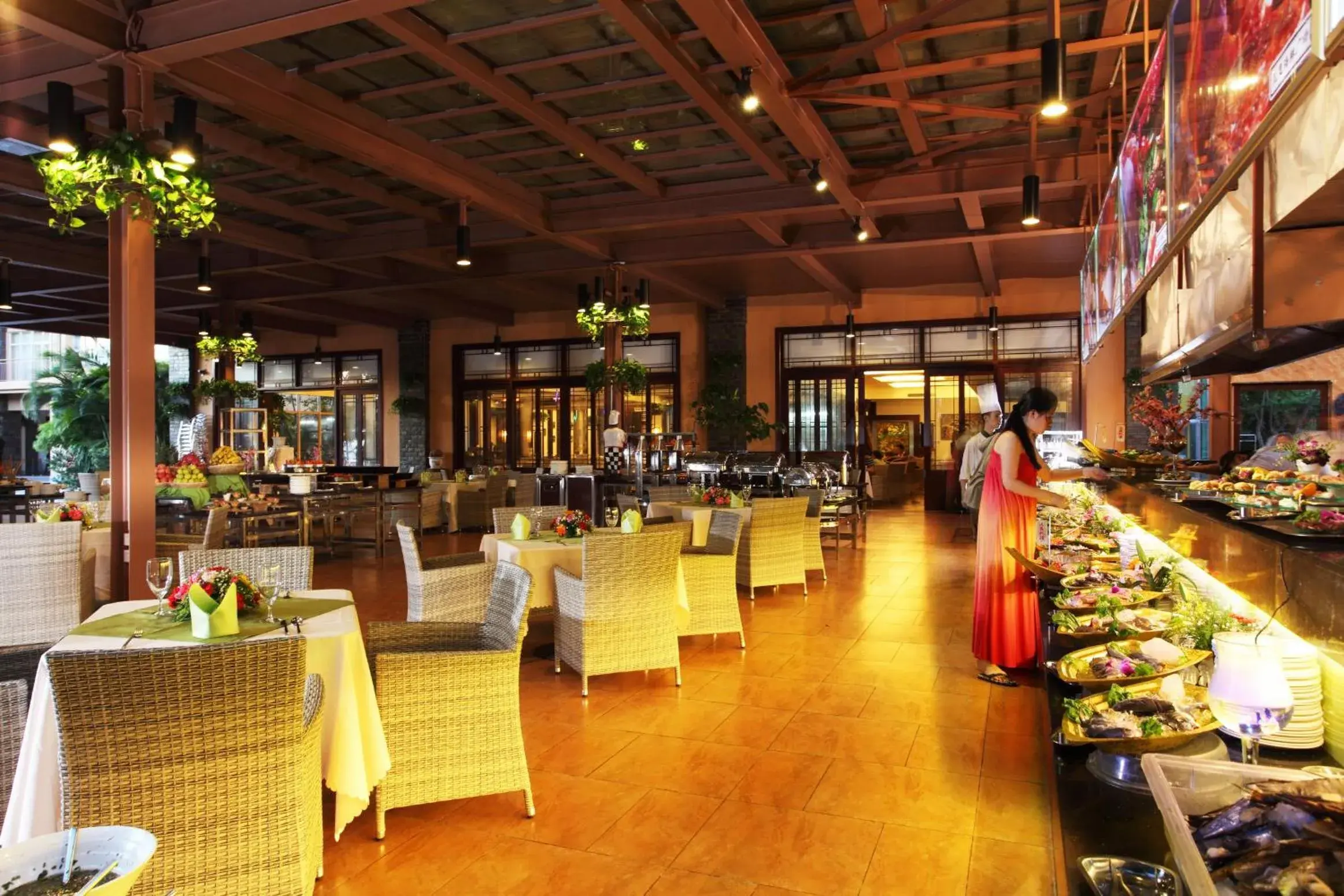 Dinner, Restaurant/Places to Eat in Shengyi Holiday Villa Hotel