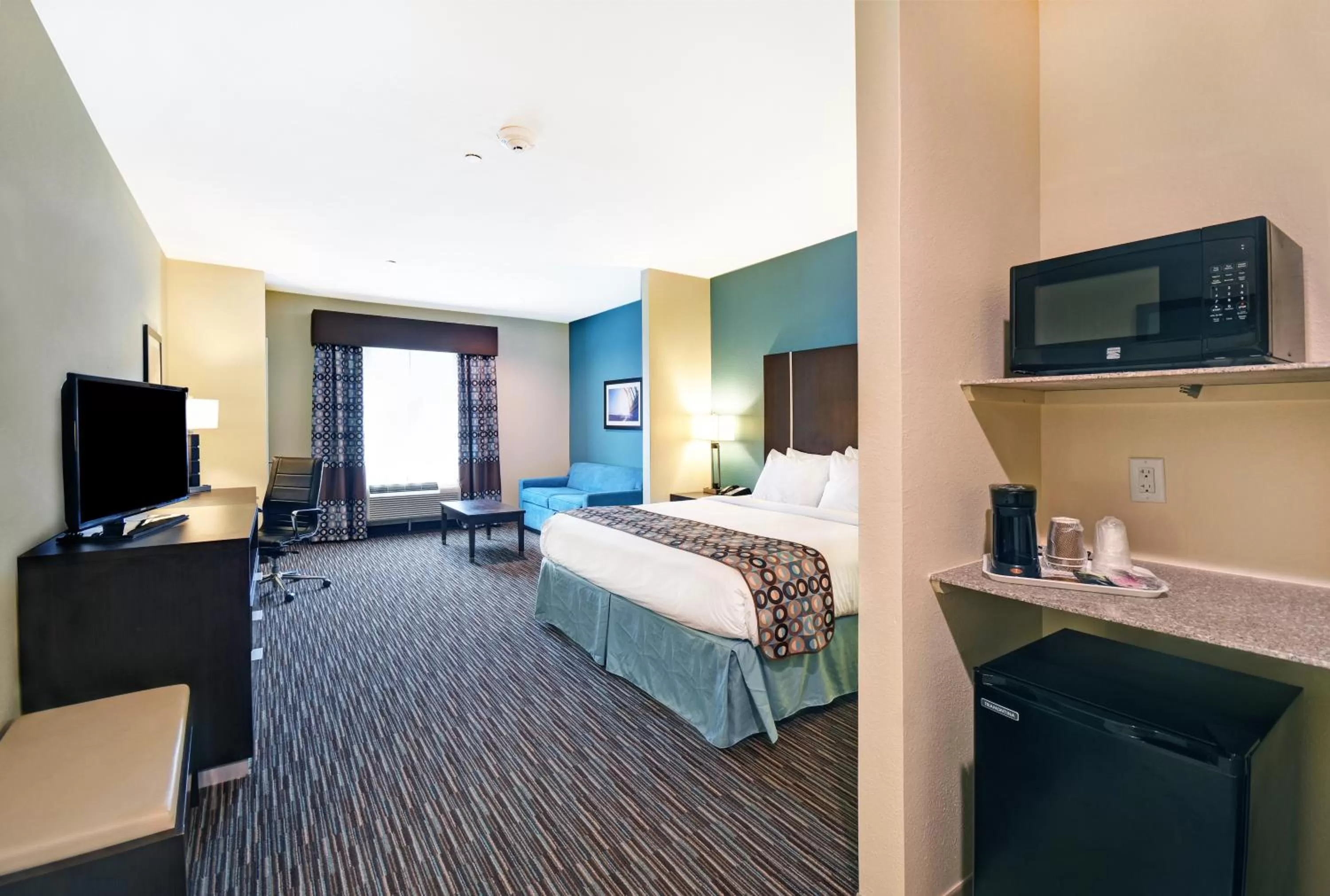 Deluxe King Room in Galveston Inn & Suites Hotel