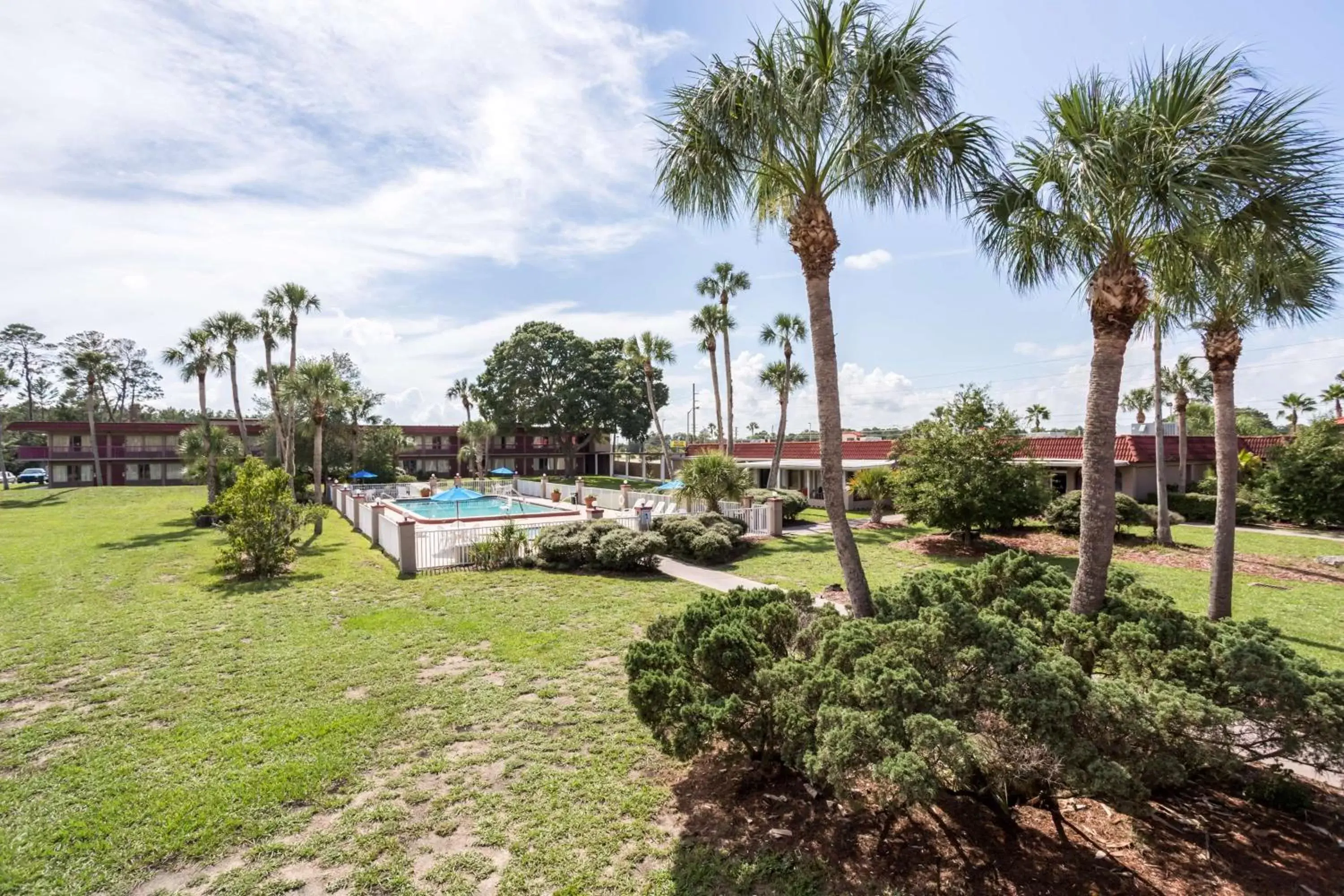 Pool view, Patio/Outdoor Area in Motel 6-Spring Hill, FL - Weeki Wachee