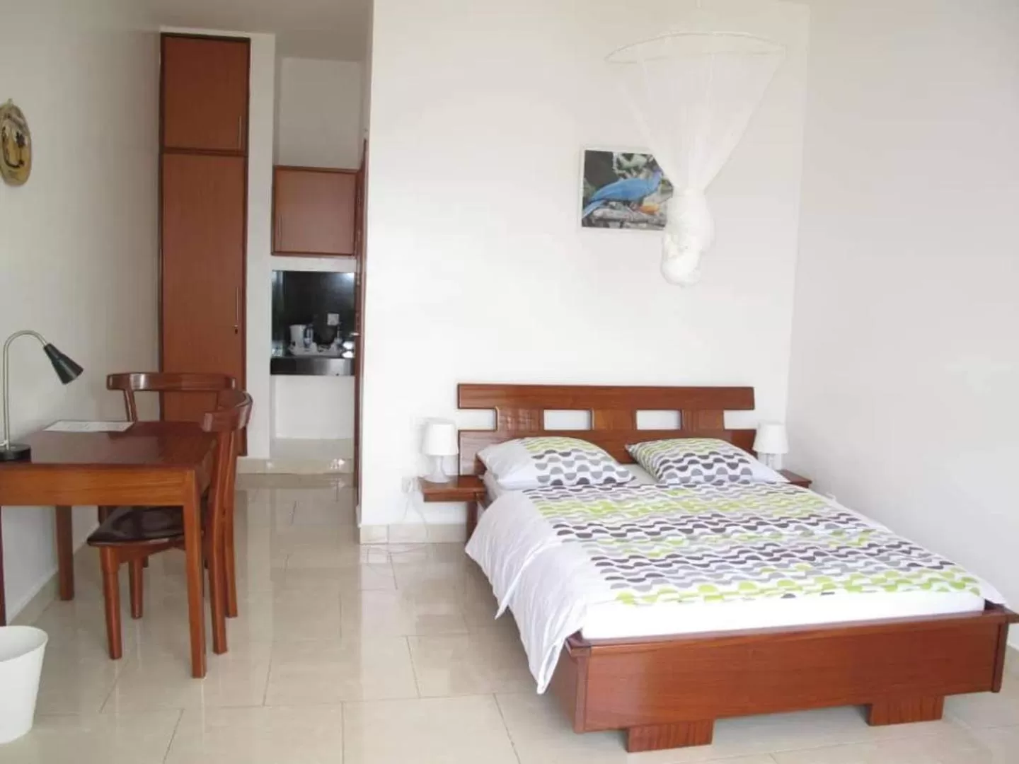 Bed in Hôtel Maisons-Sifa