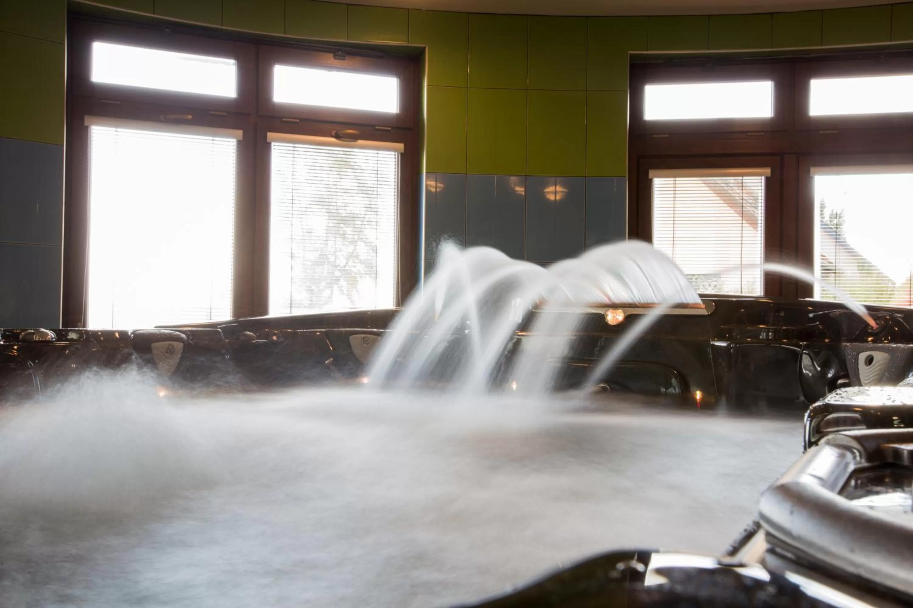 Hot Tub in Pole Position Beach Hotel