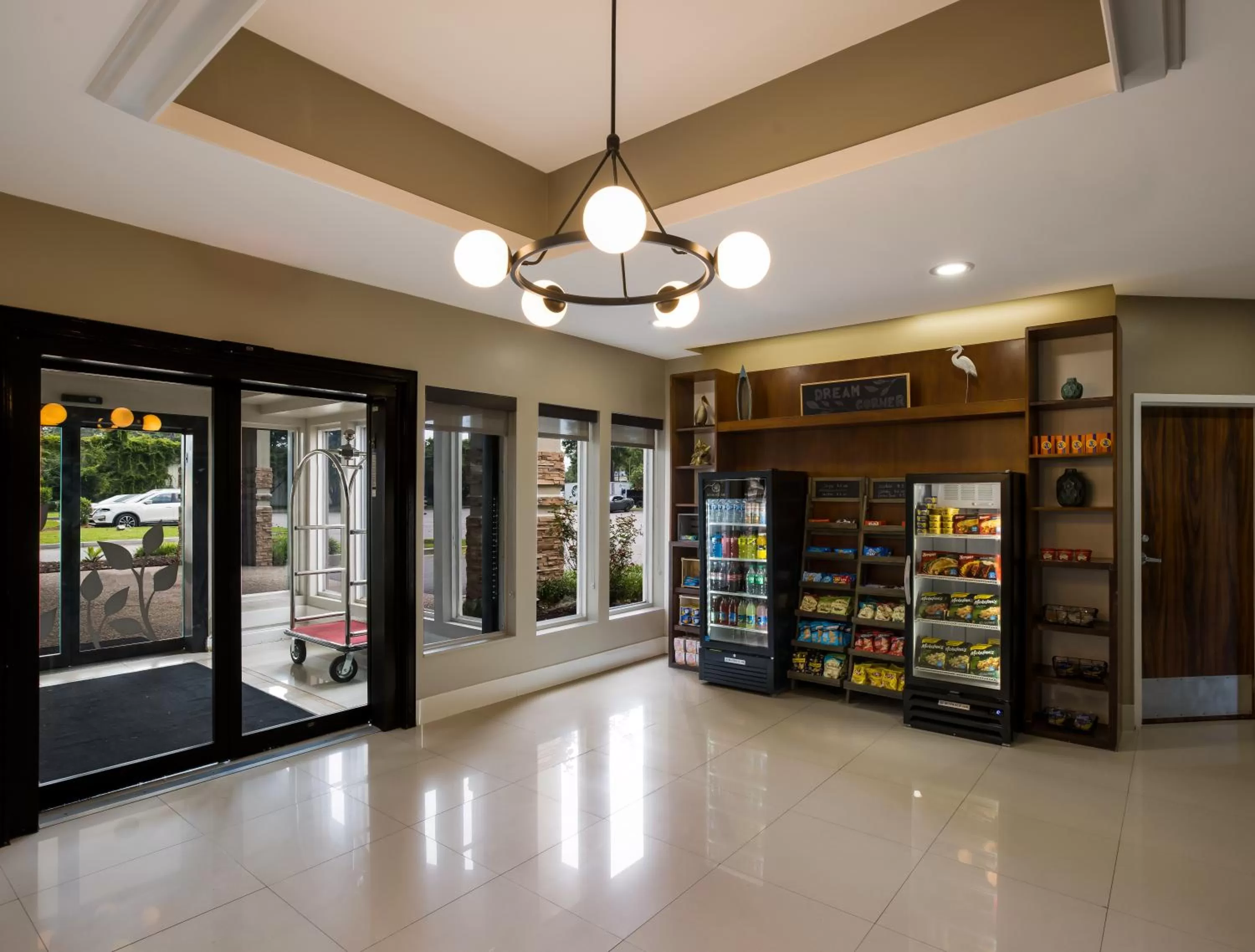 Food and drinks in MainStay Suites Savannah Midtown