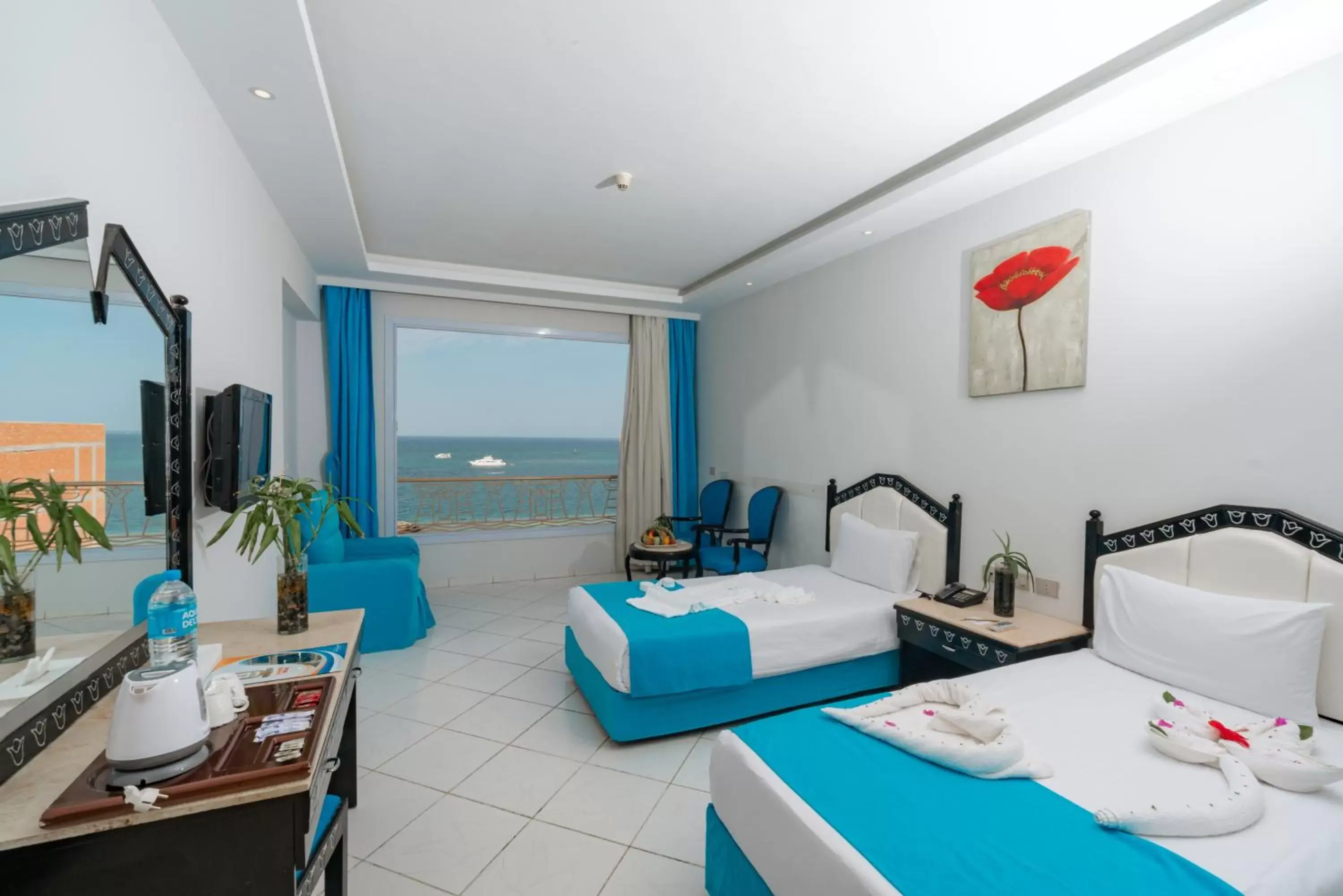 Bedroom in King Tut Aqua Park Beach Resort