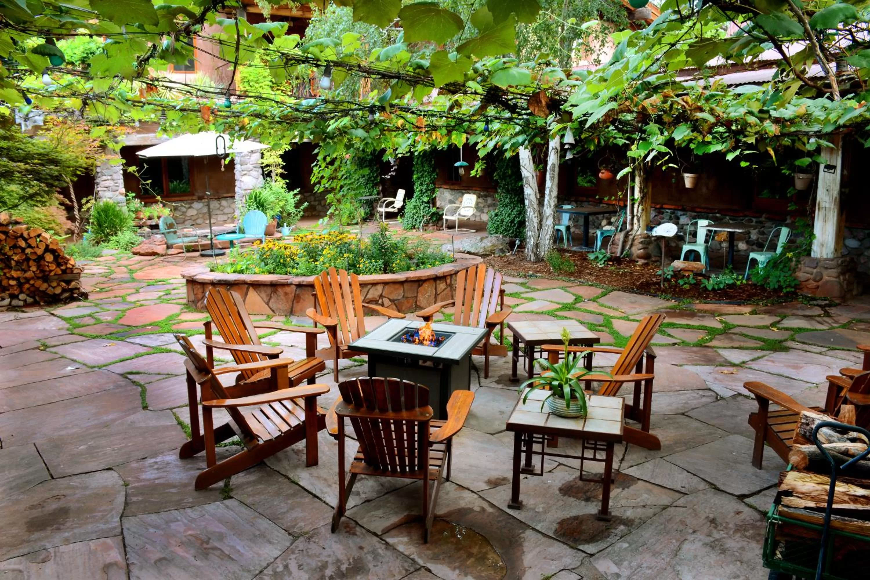 Property building in El Portal Sedona Hotel