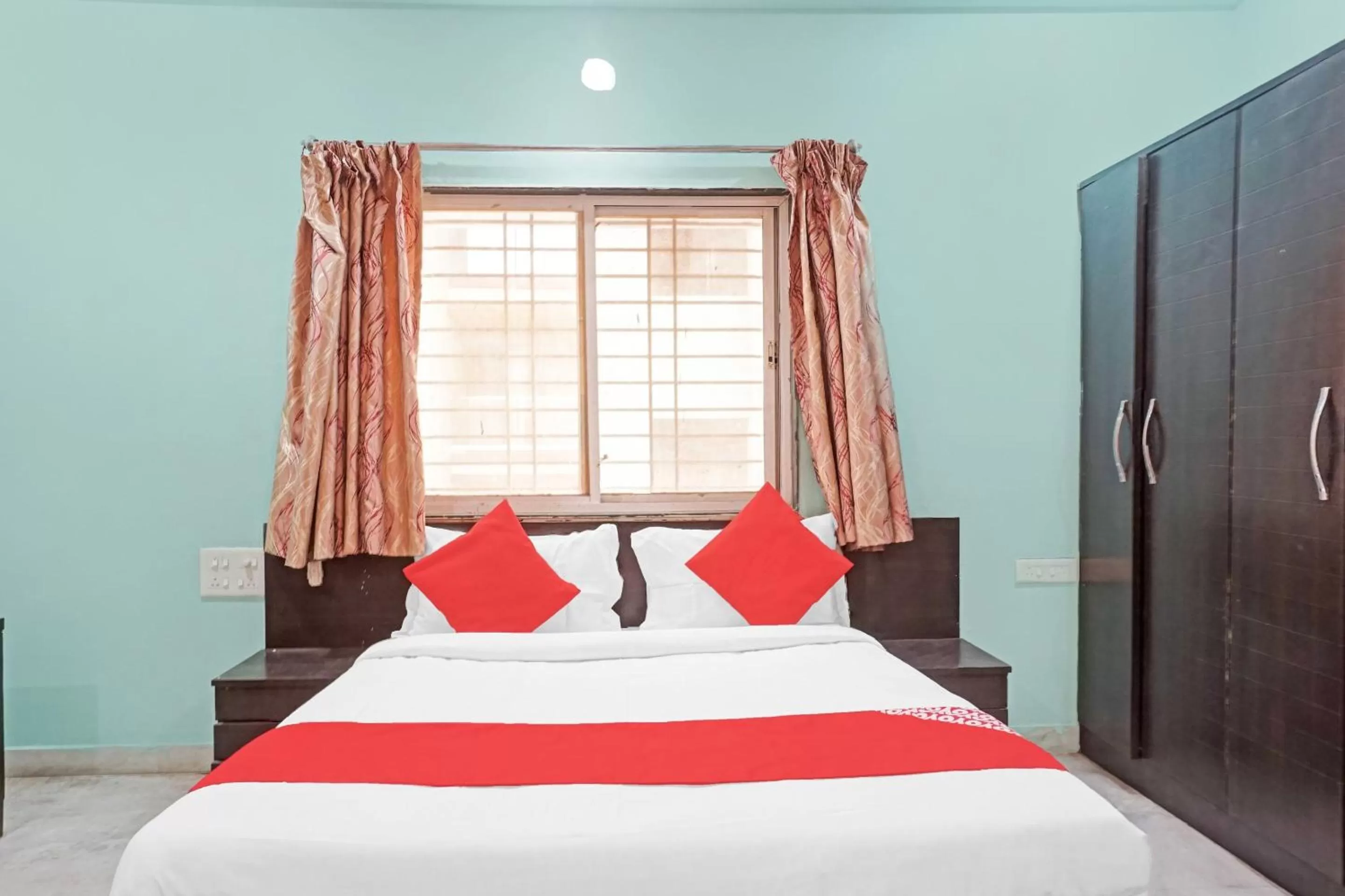 Bedroom, Bed in OYO Flagship 87488 Motel Excellency