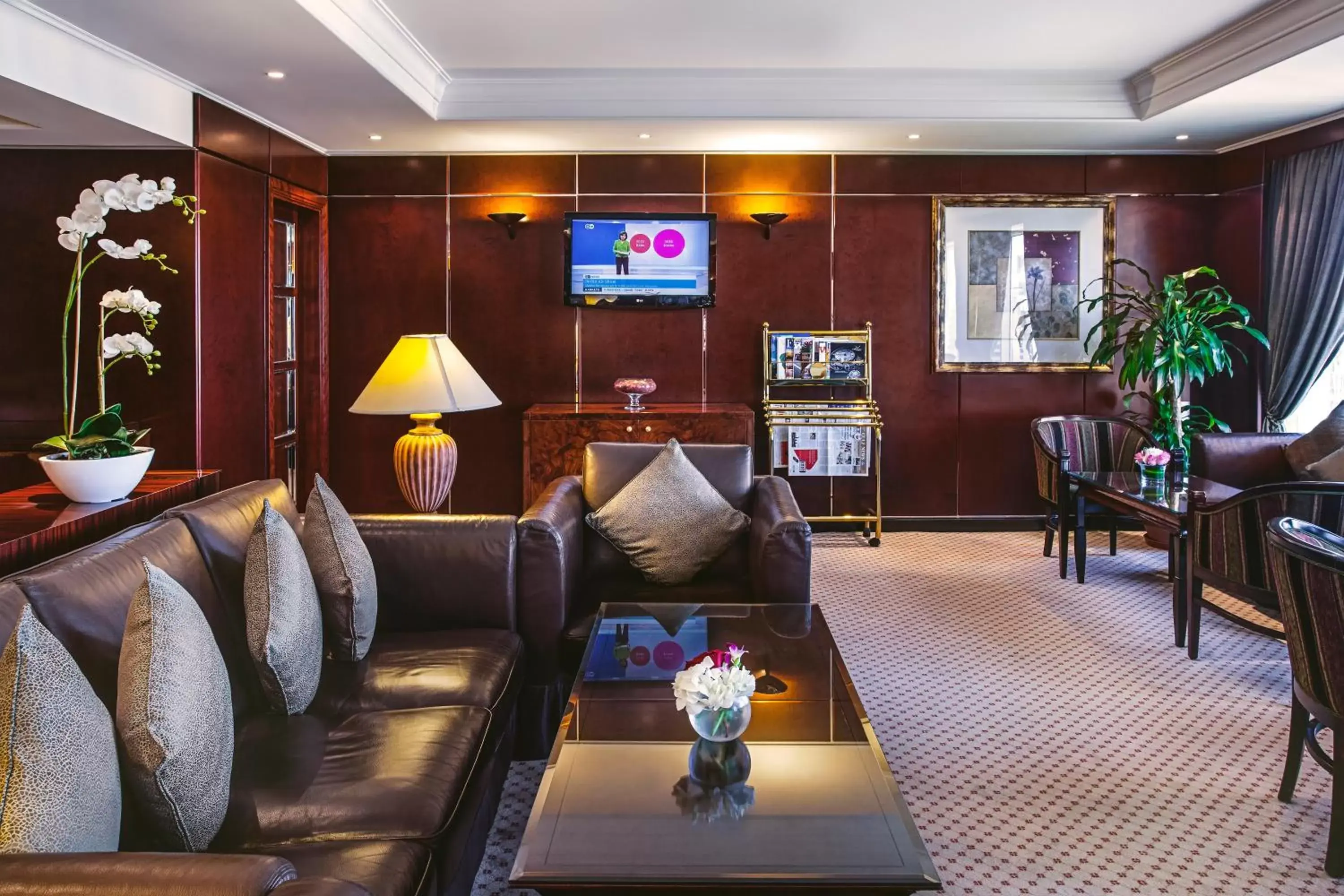 Lounge or bar, Lounge/Bar in Corniche Hotel Abu Dhabi