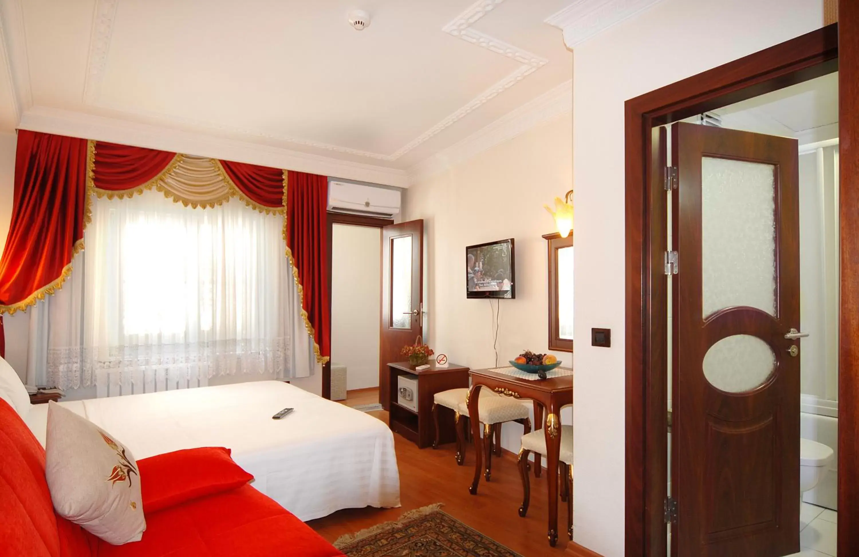 Standard Double Room in Ada Hotel Istanbul