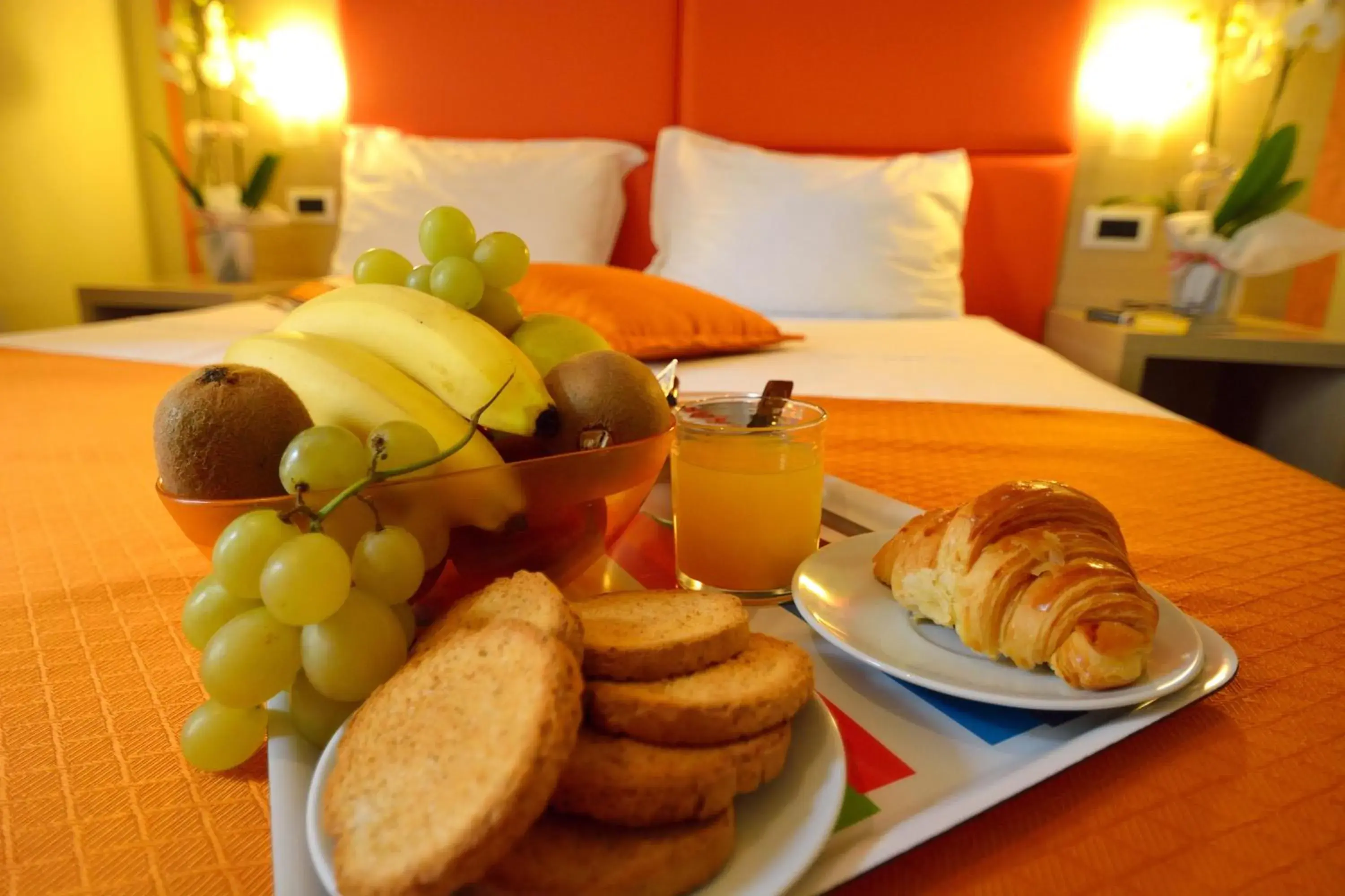 Double or Twin Room in B&B Marbò Florence Double or Twin Room in B&B Marbò Florence