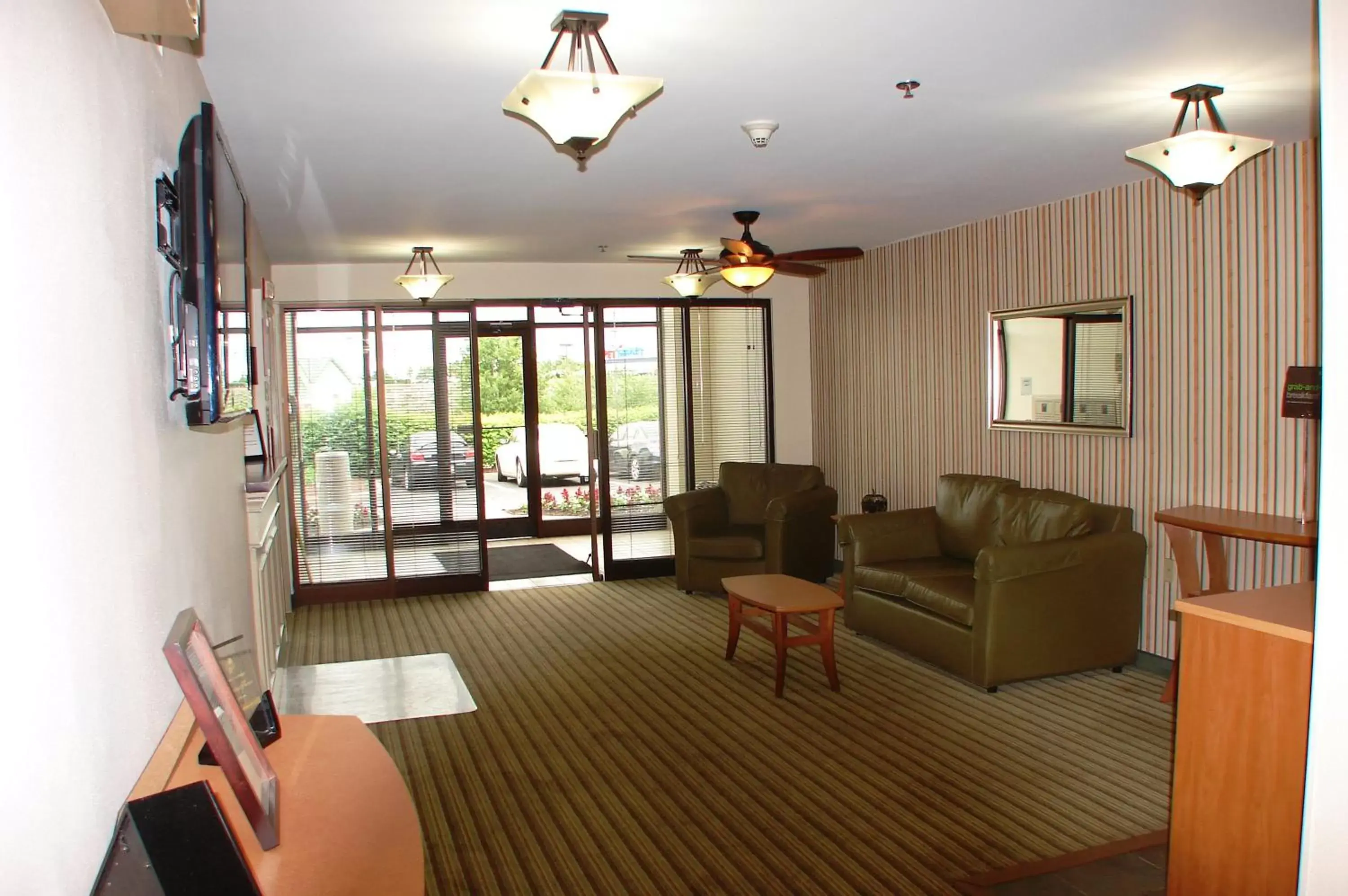 Lobby or reception, Seating Area in Extended Stay America Suites - Pittsburgh - Airport