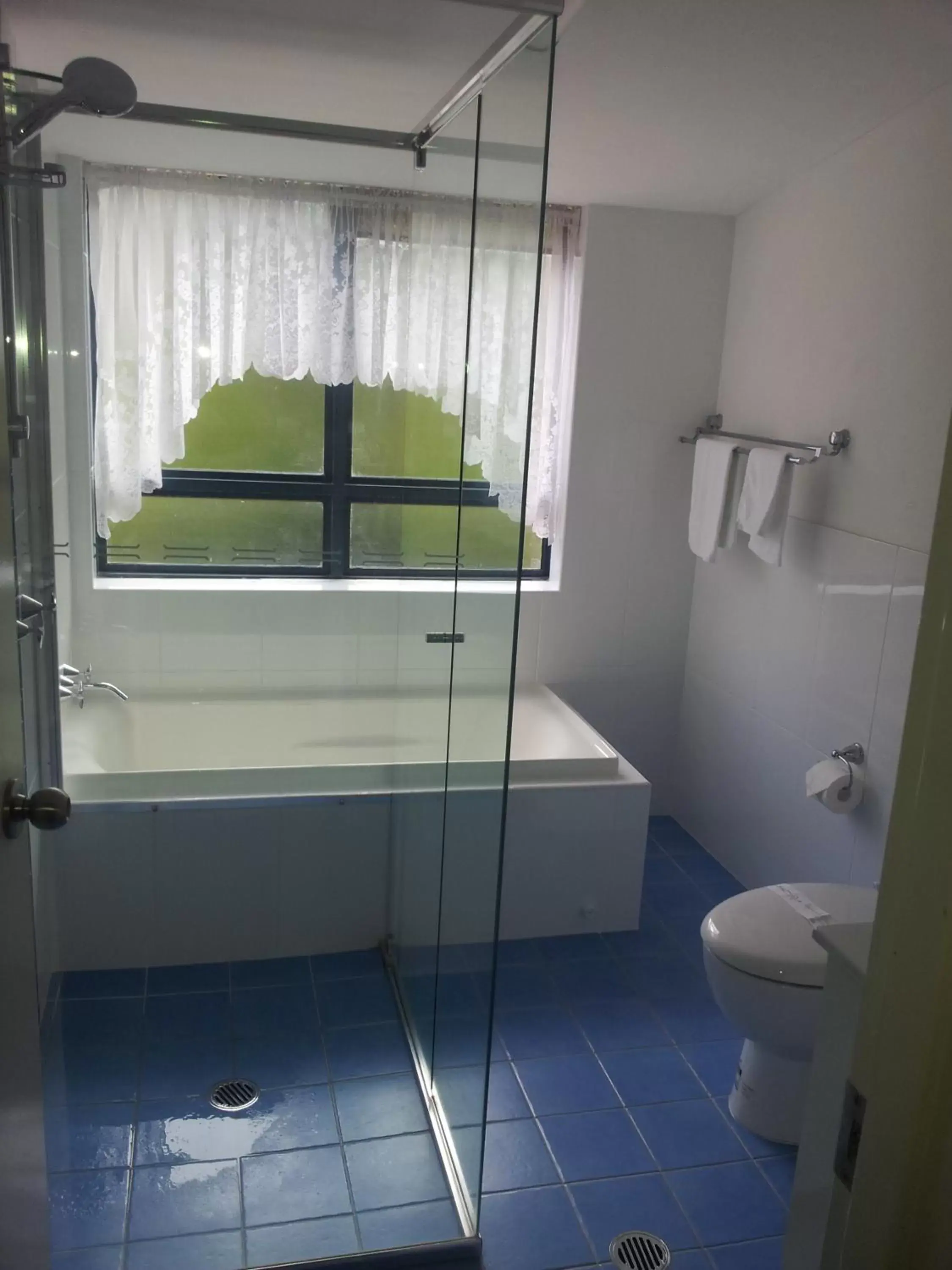 Shower, Bathroom in Nelson Bay Breeze