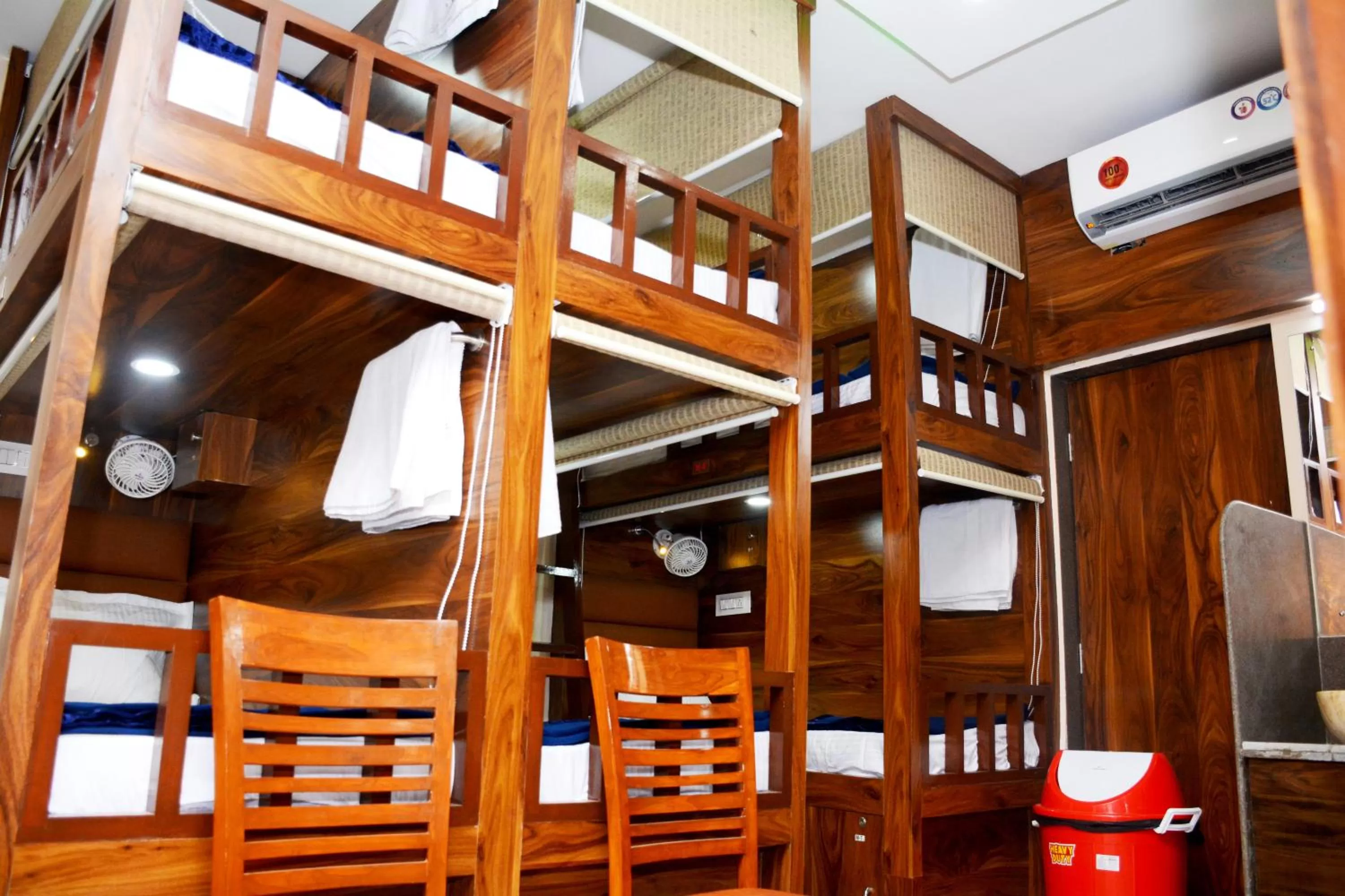 bunk bed in Hotel Nest N Rest - Mumbai