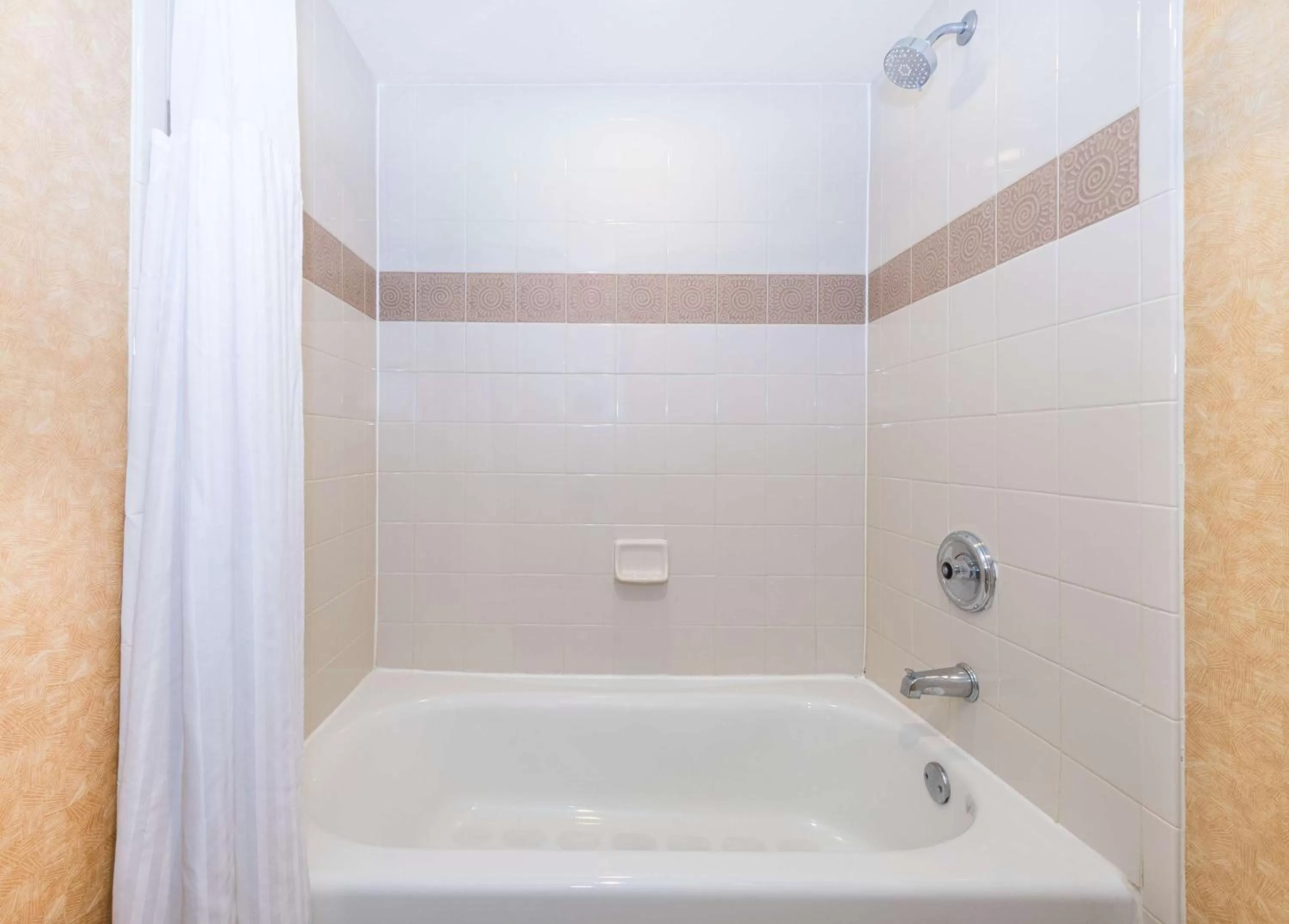 Bathroom in Hilton Phoenix Resort at the Peak