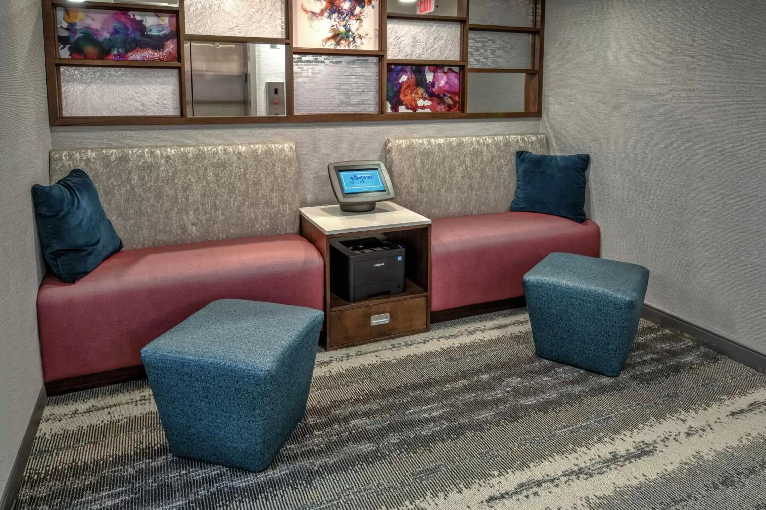 Meeting/conference room, Seating Area in Hampton Inn New Albany Louisville West