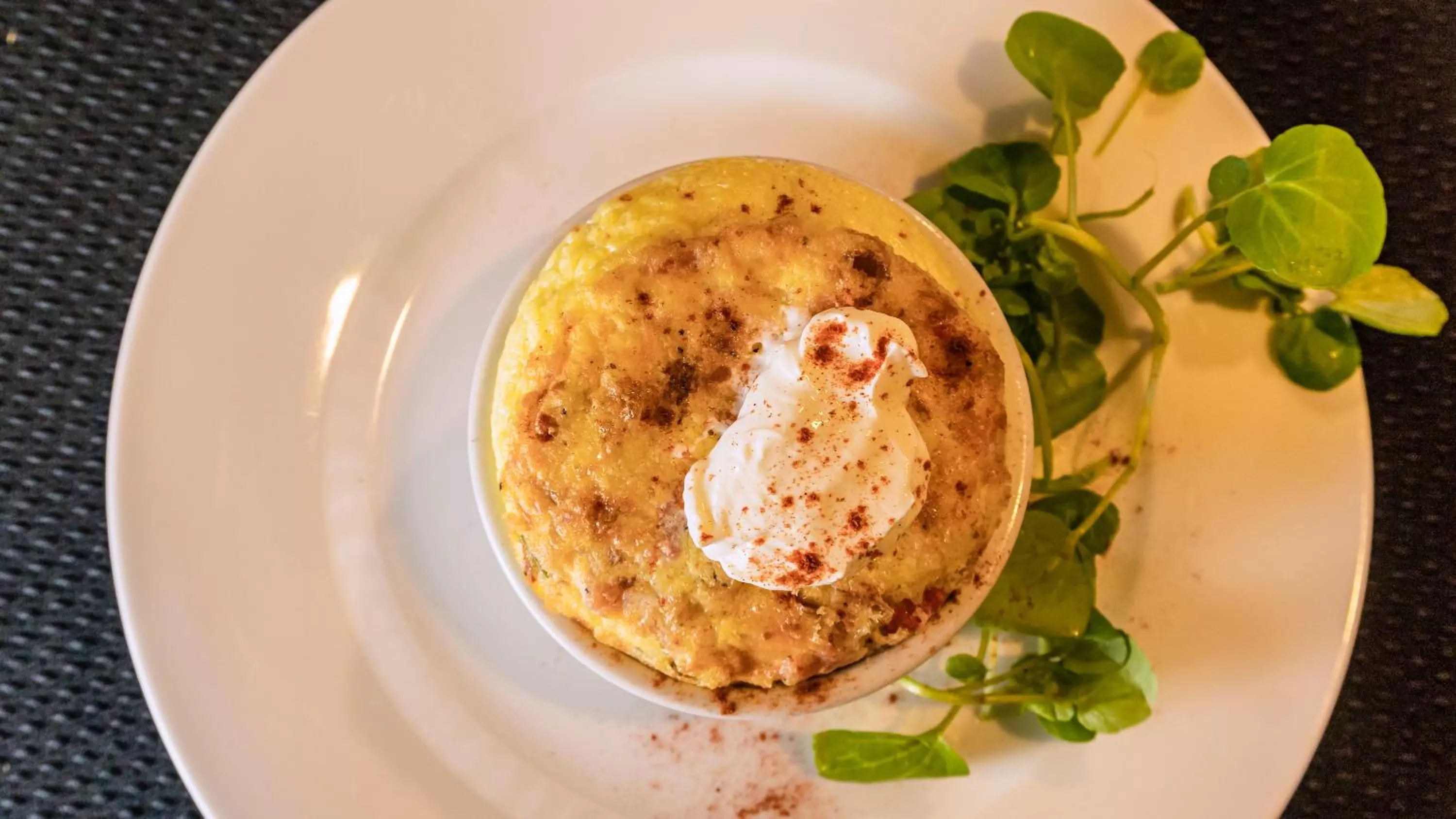 Breakfast in Abigail's Bed and Breakfast Inn