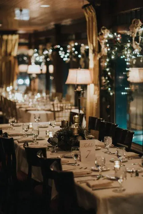 Restaurant/places to eat in Nicollet Island Inn Restaurant/places to eat in Nicollet Island Inn