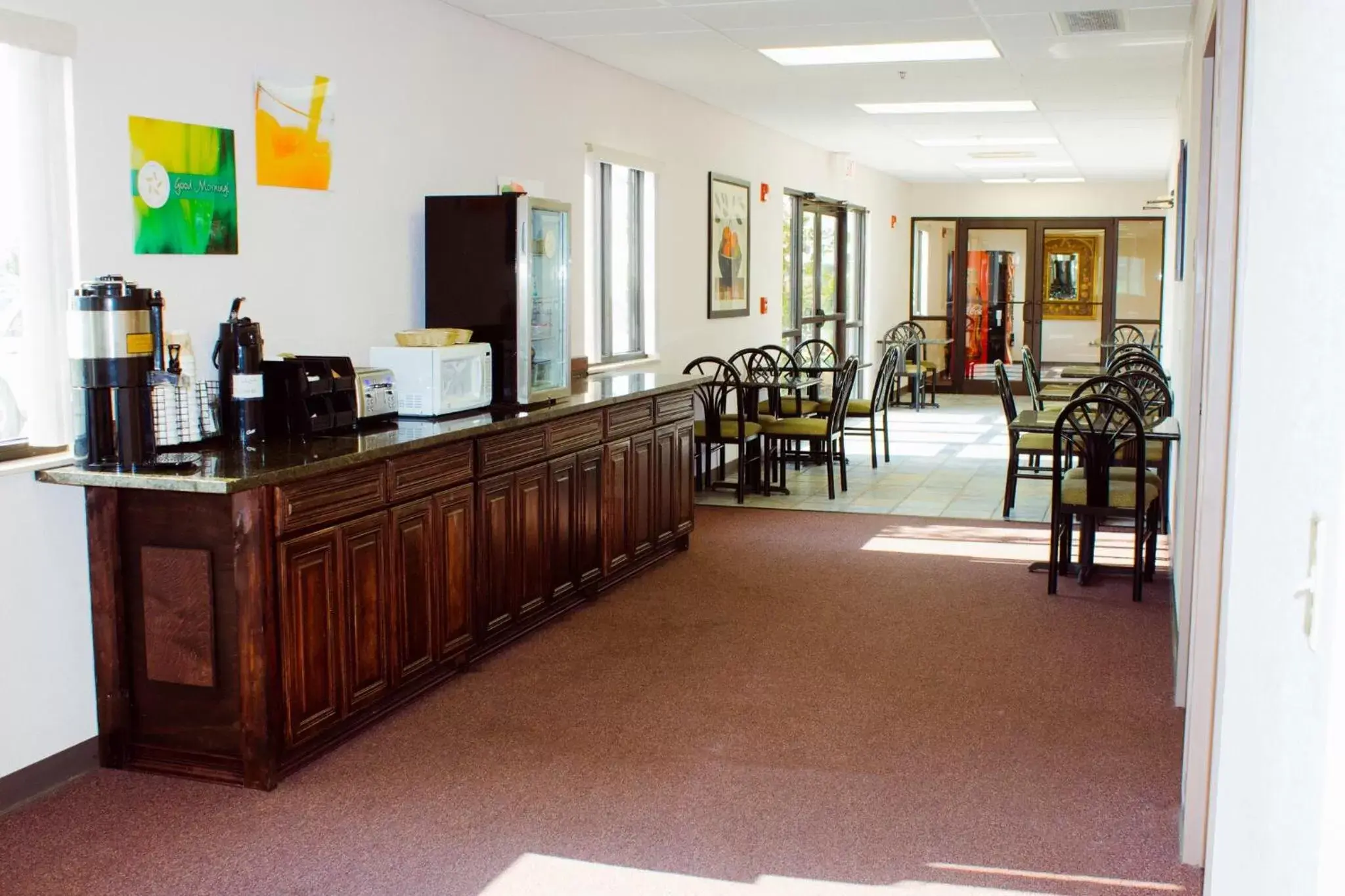 Continental breakfast, Restaurant/Places to Eat in Americas Best Value Inn-Fredonia