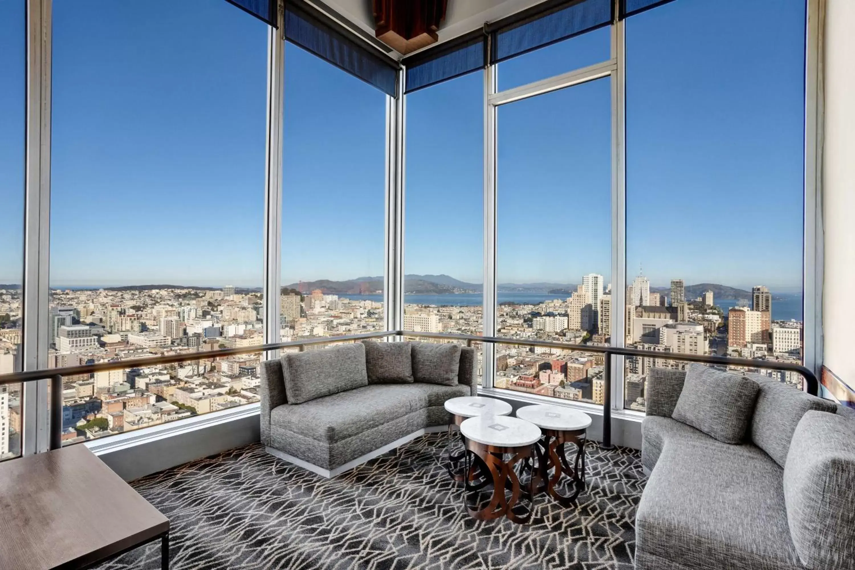 Lounge or bar in Hilton San Francisco Union Square